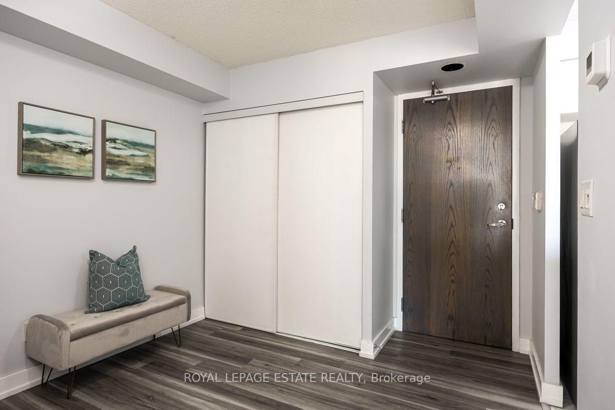 #411 - 1797 Queen Street Property Photo 3