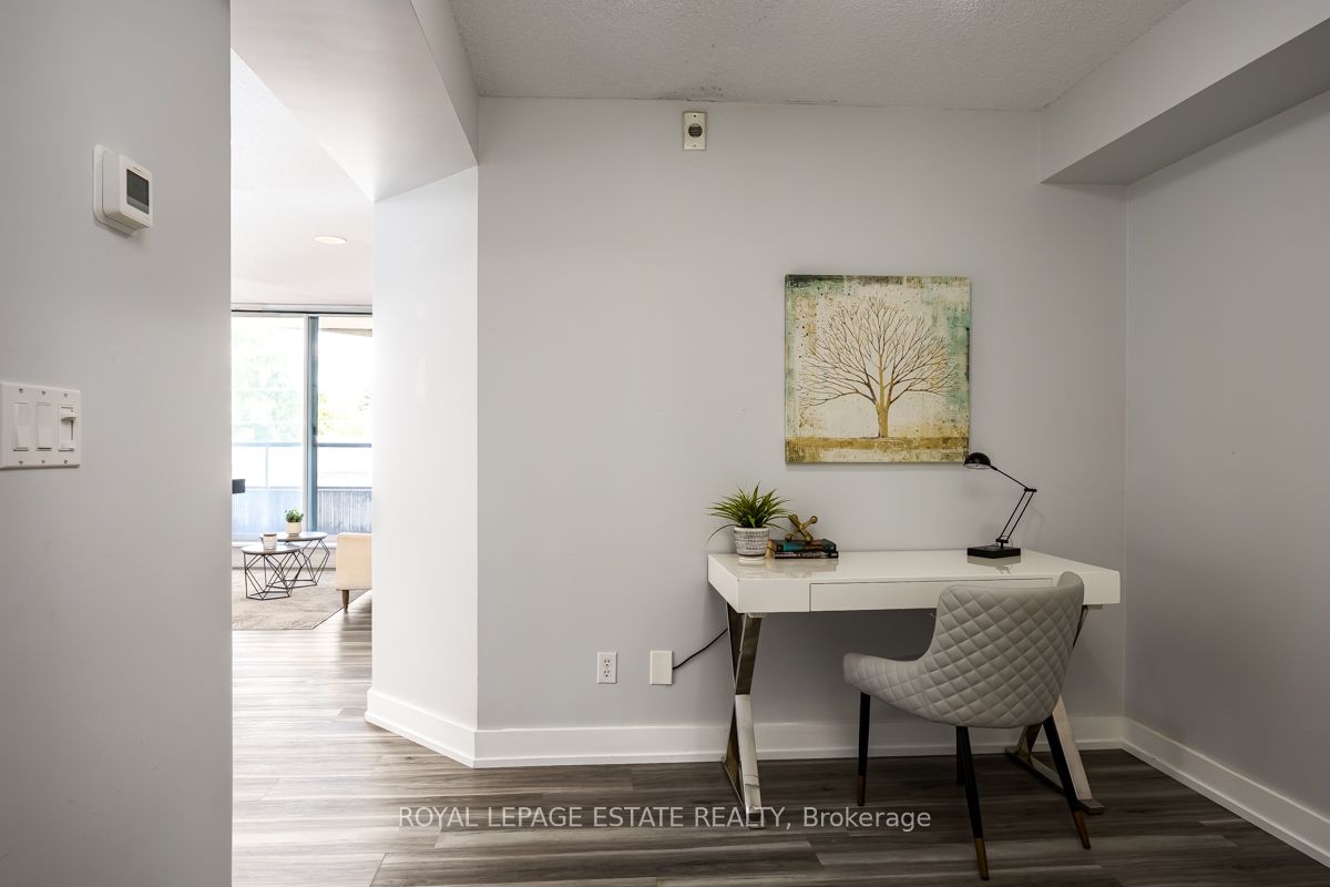 #411 - 1797 Queen Street Property Photo 5