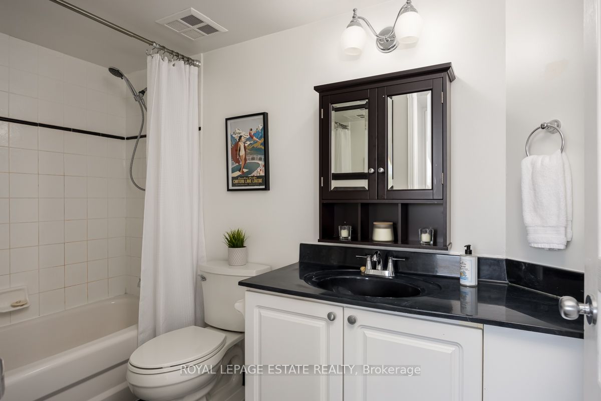#411 - 1797 Queen Street Property Photo 14