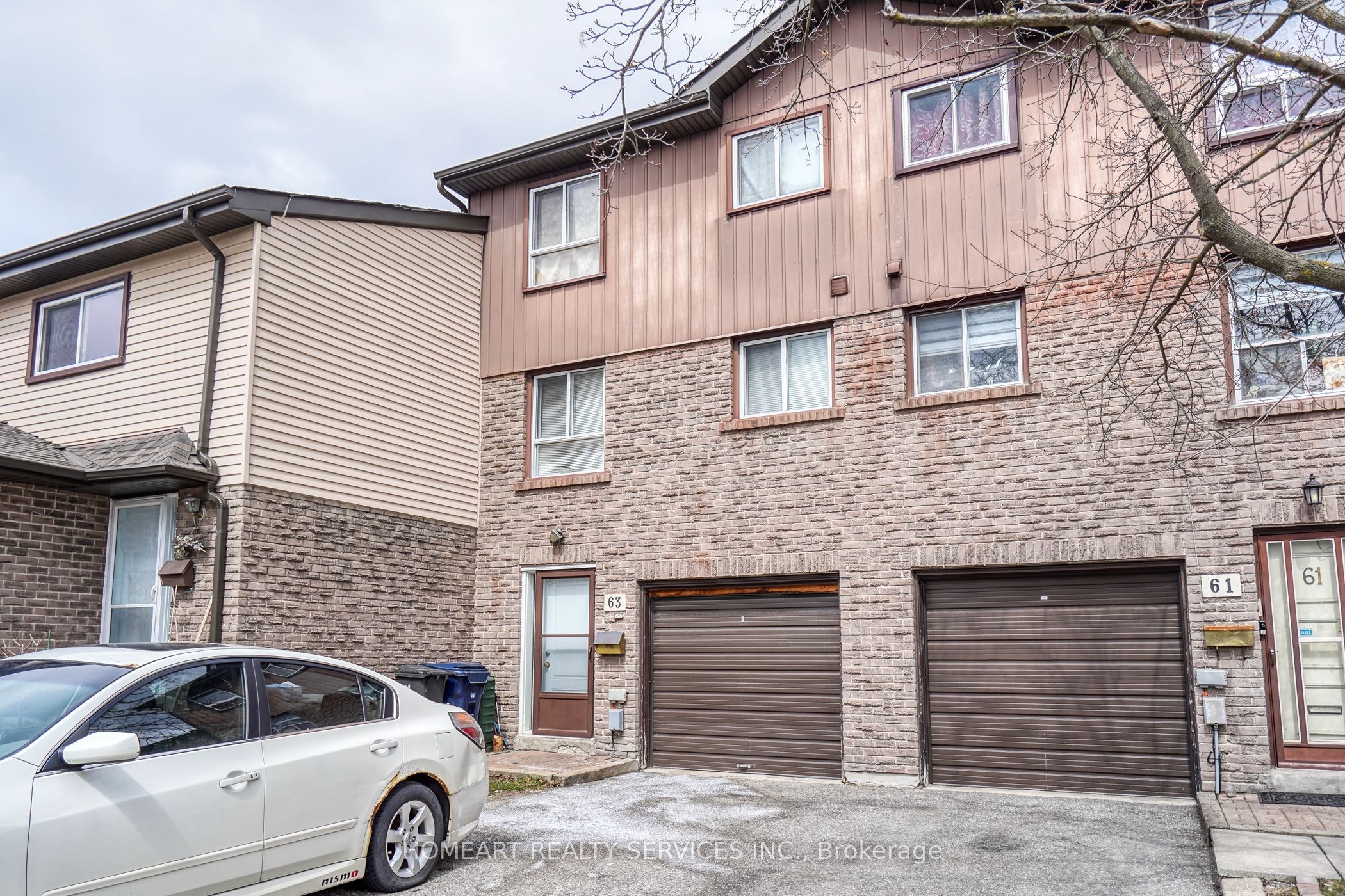 #63 - 1131 Sandhurst Circle Property Photo 1