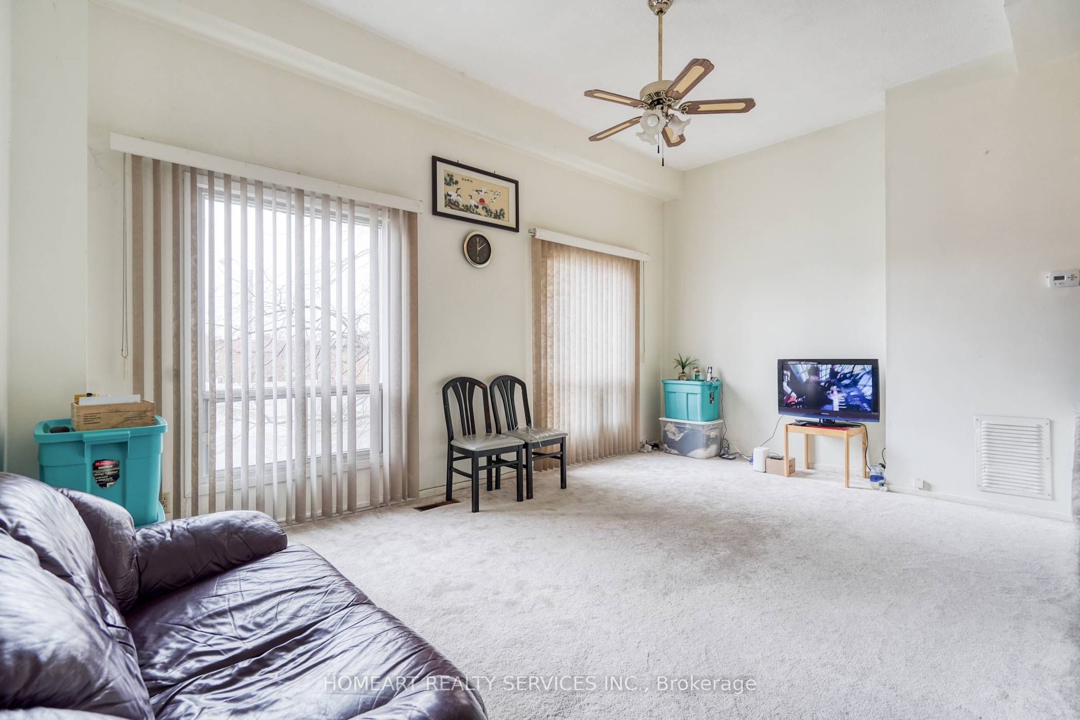#63 - 1131 Sandhurst Circle Property Photo 2
