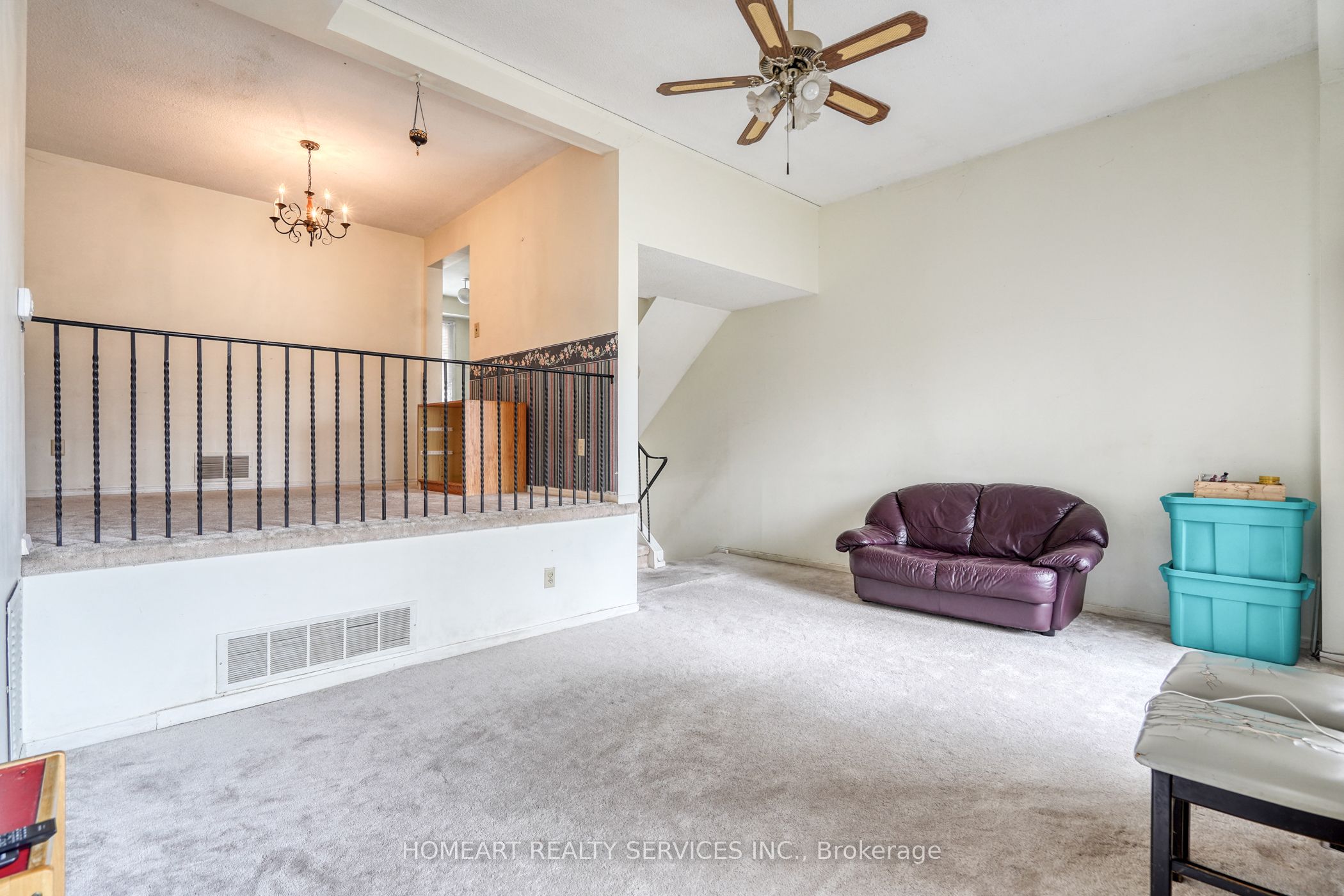 #63 - 1131 Sandhurst Circle Property Photo 3