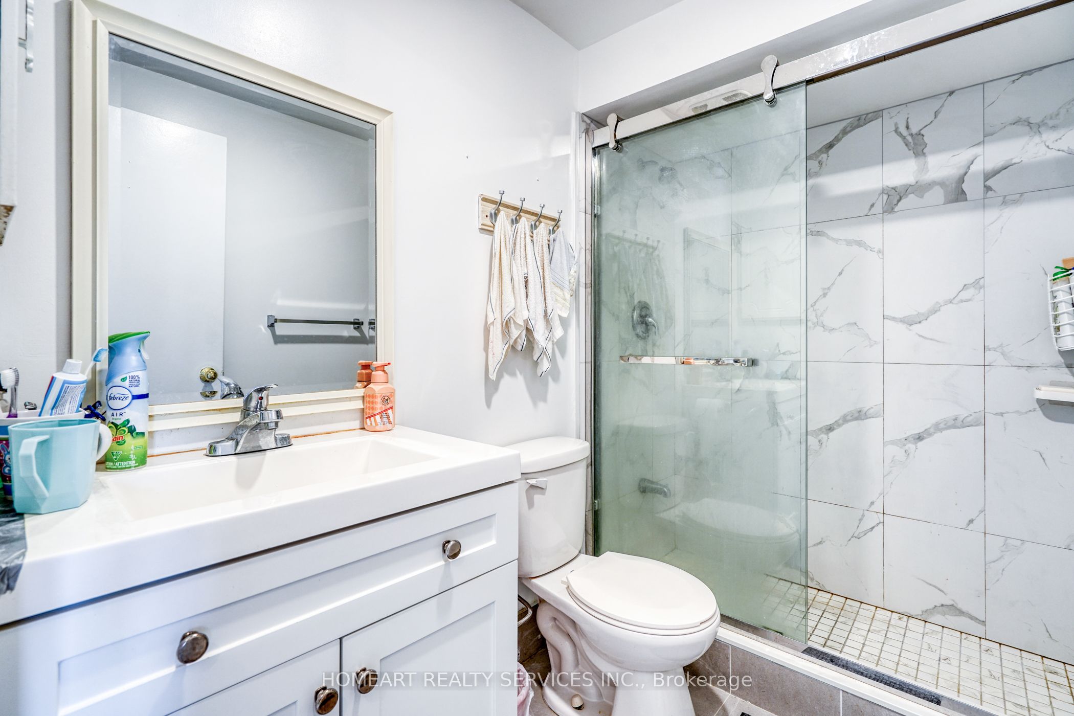 #63 - 1131 Sandhurst Circle Property Photo 9