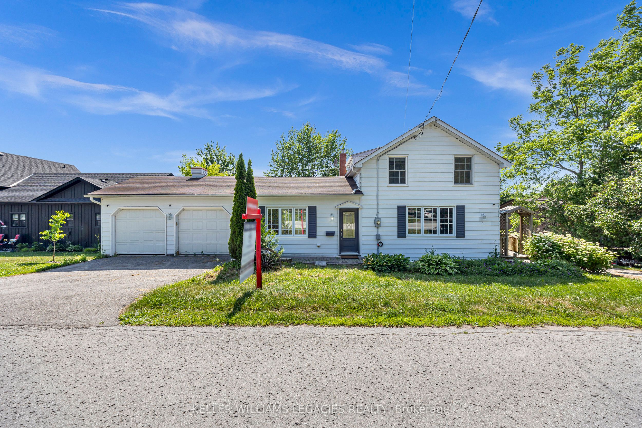 9070 Ashburn Road Property Photo 2