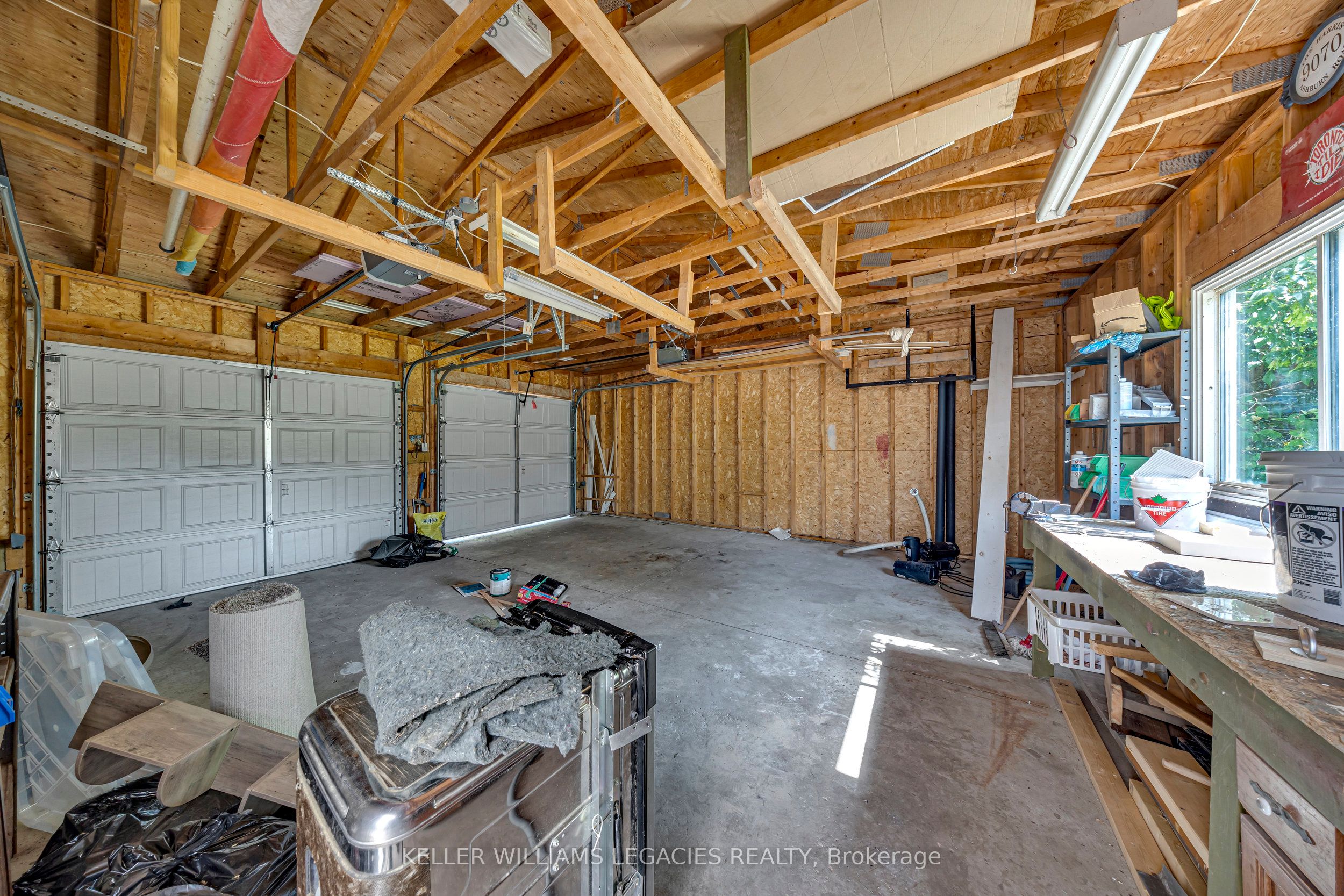 9070 Ashburn Road Property Photo 12