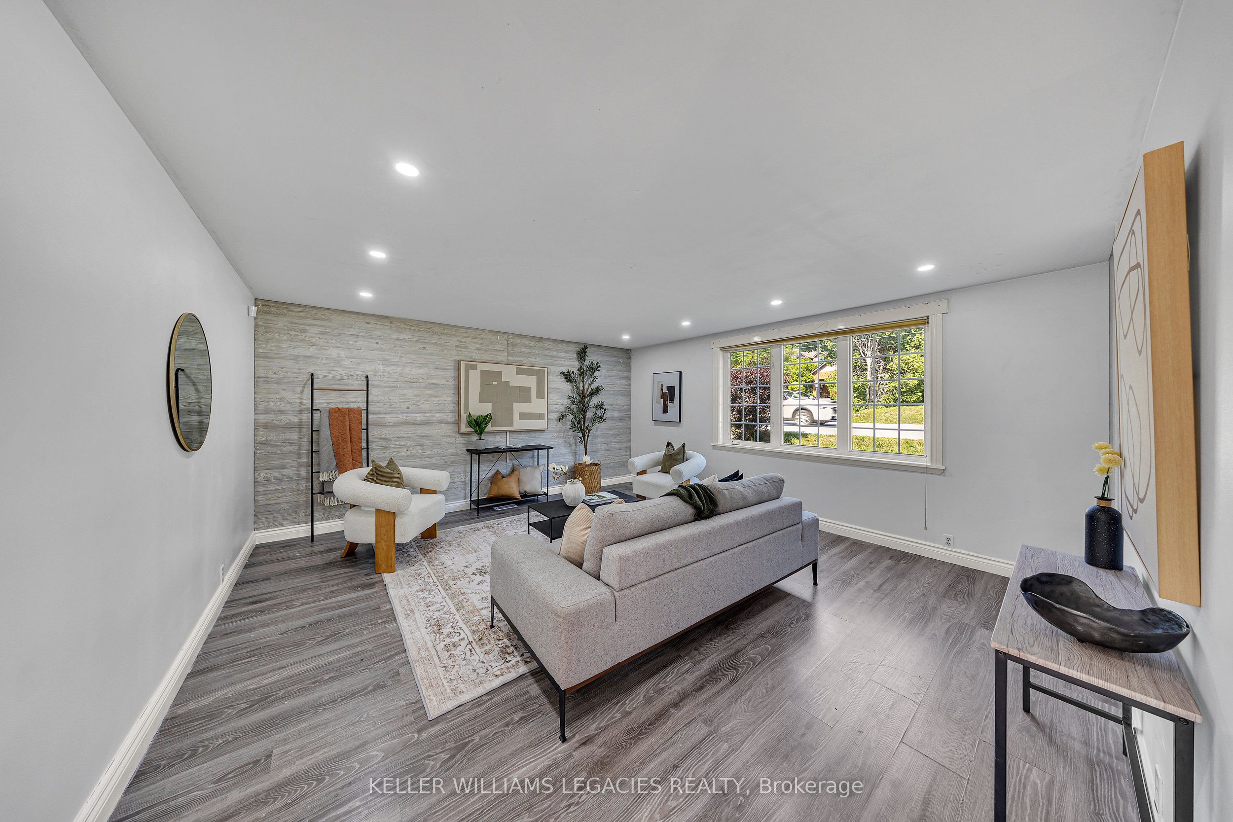 9070 Ashburn Road Property Photo 19