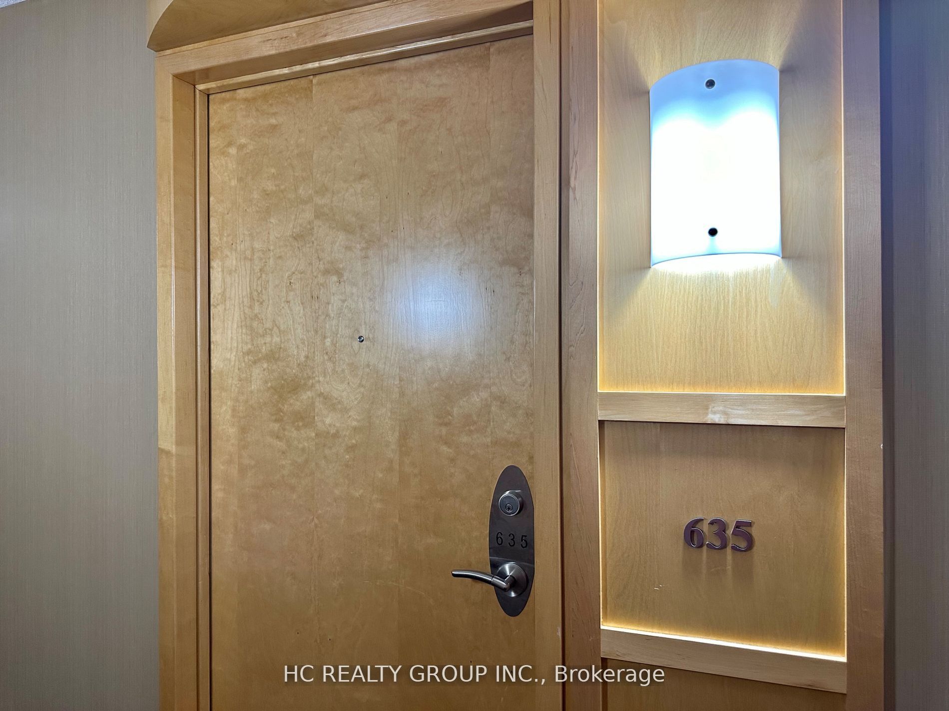 #635 - 18 Mondeo Drive Property Photo 3