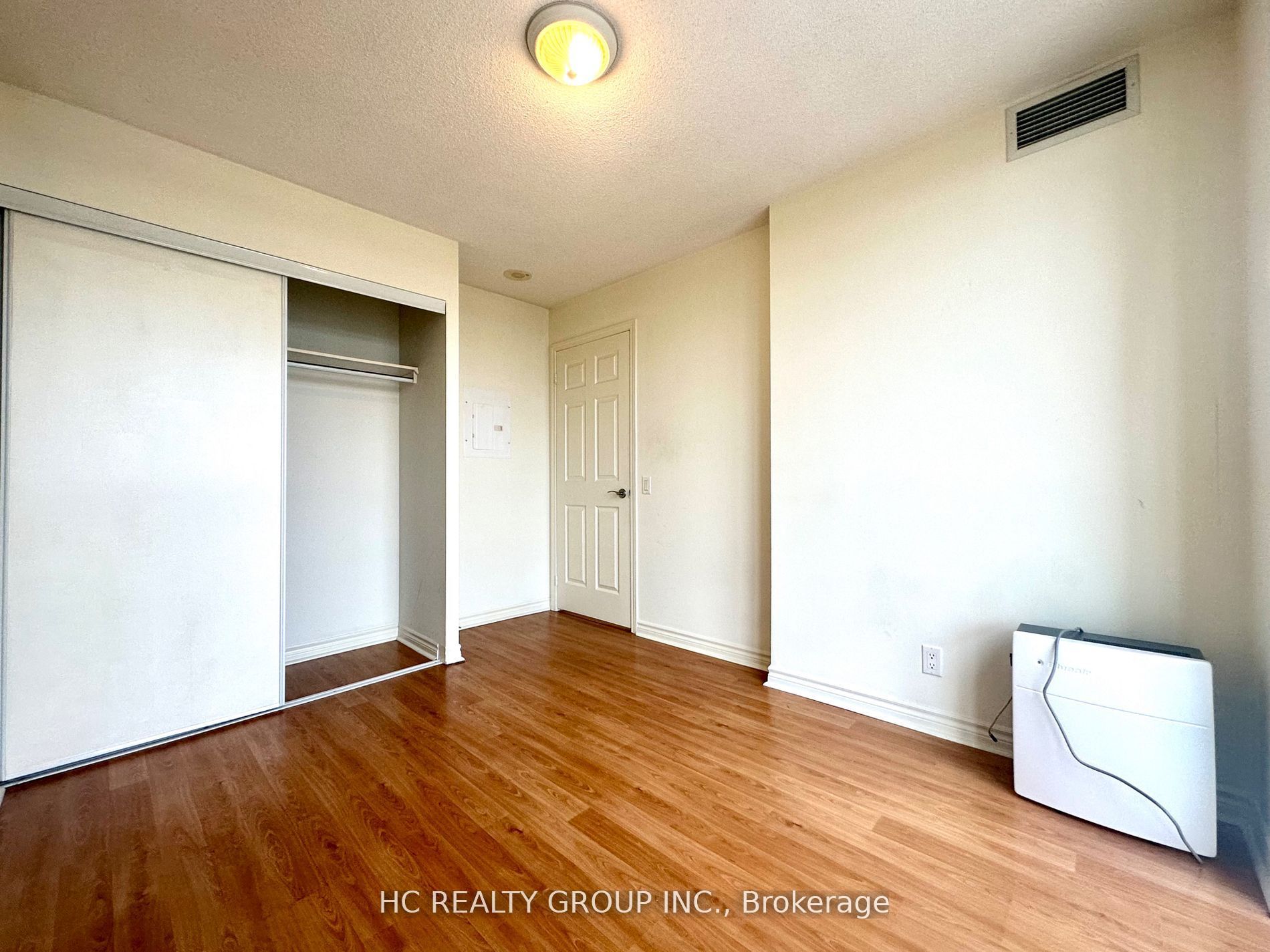 #635 - 18 Mondeo Drive Property Photo 18