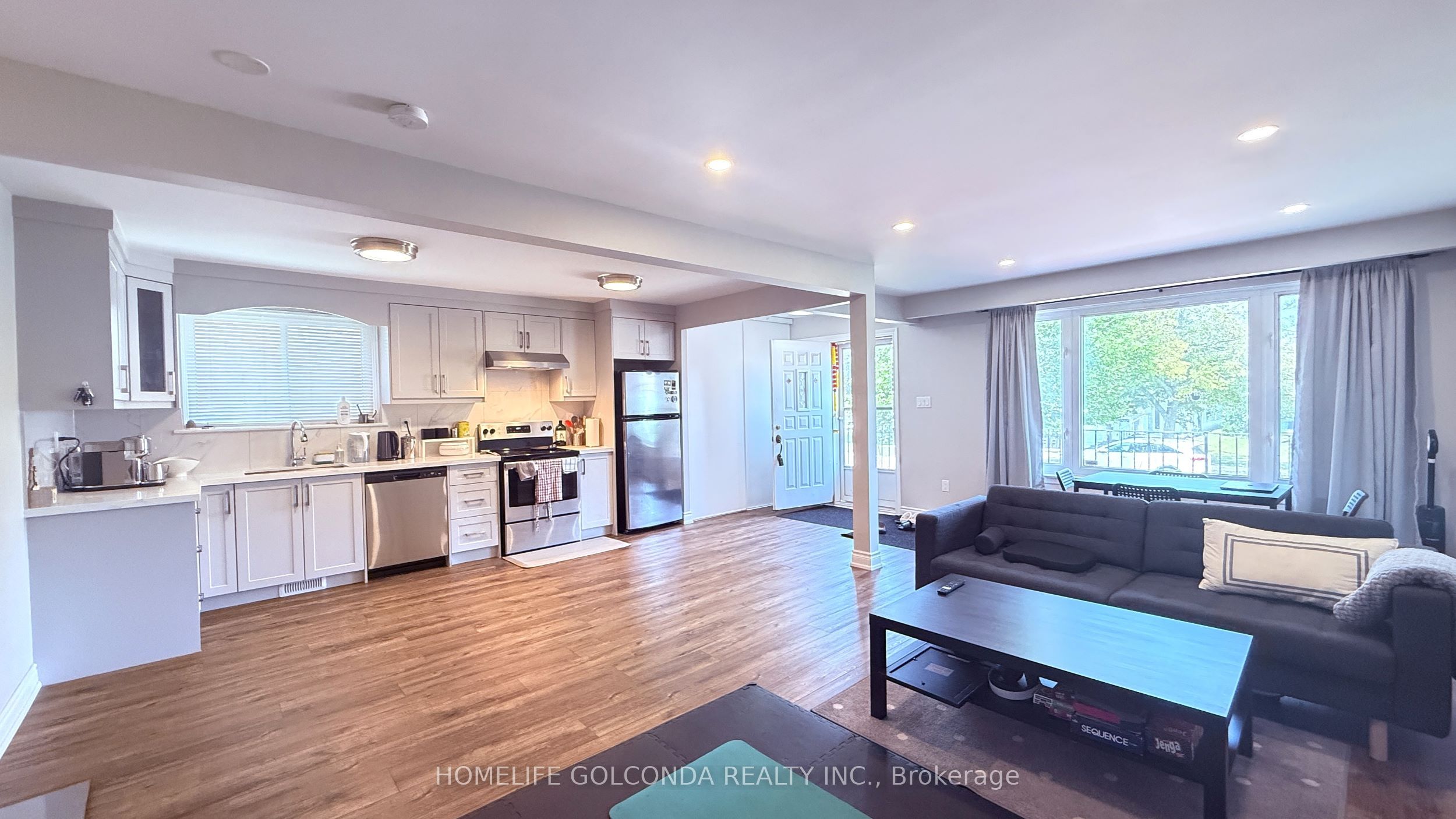 30 Heatherside Main Fl Drive Property Photo 1