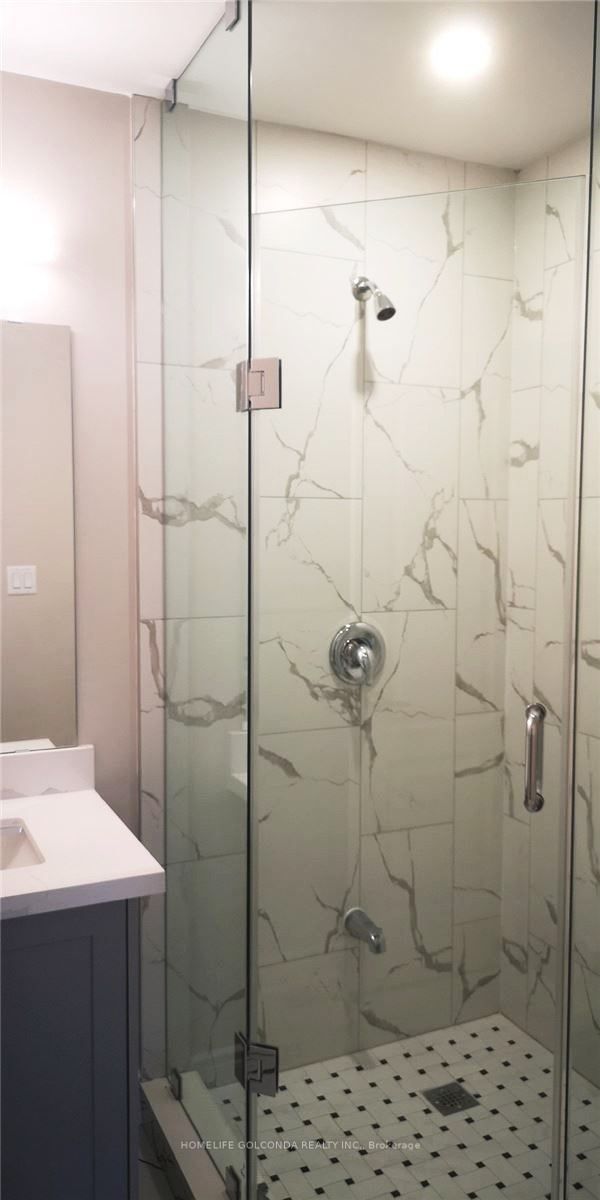 30 Heatherside Main Fl Drive Property Photo 7