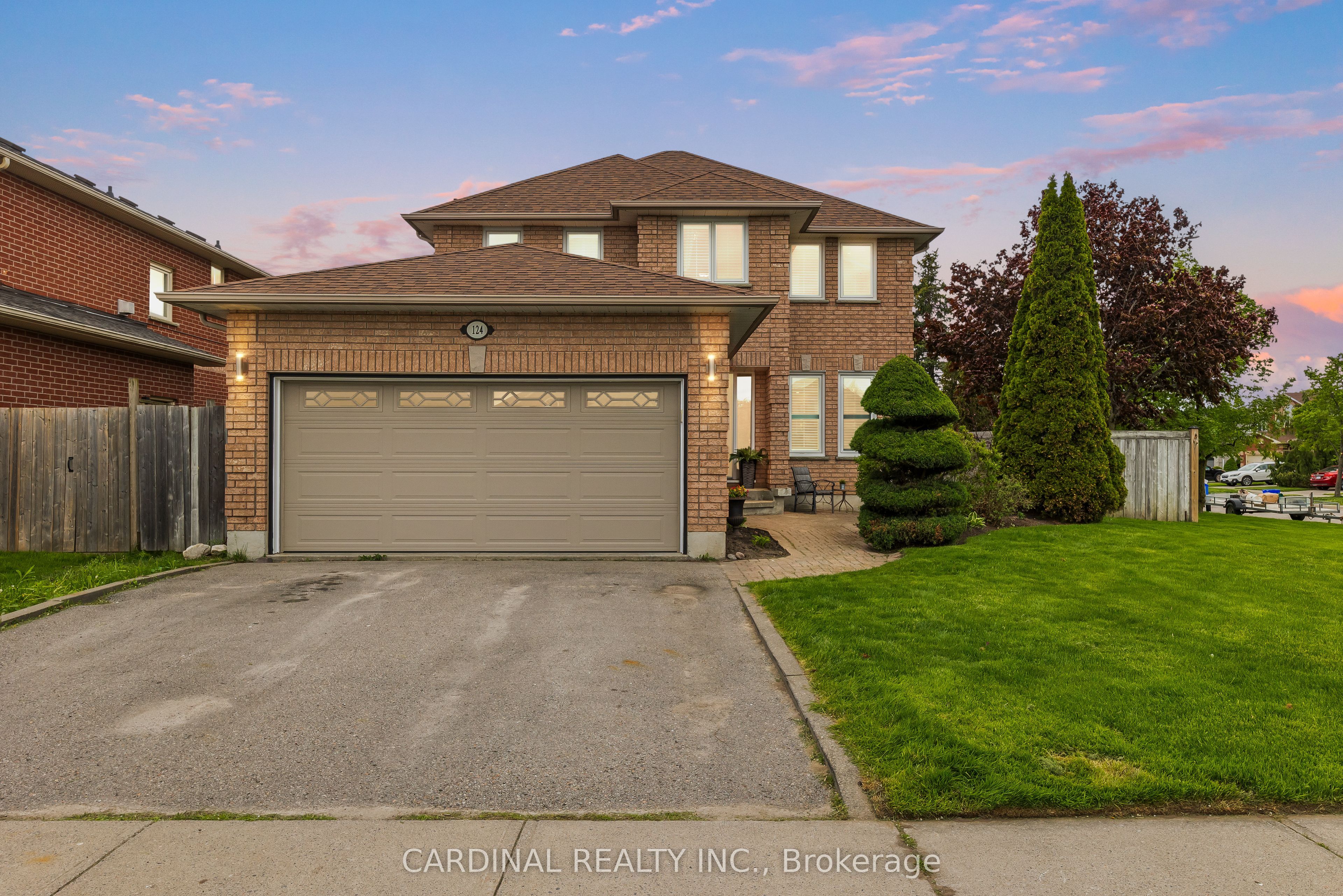 124 Avondale Dr Property Photo 1