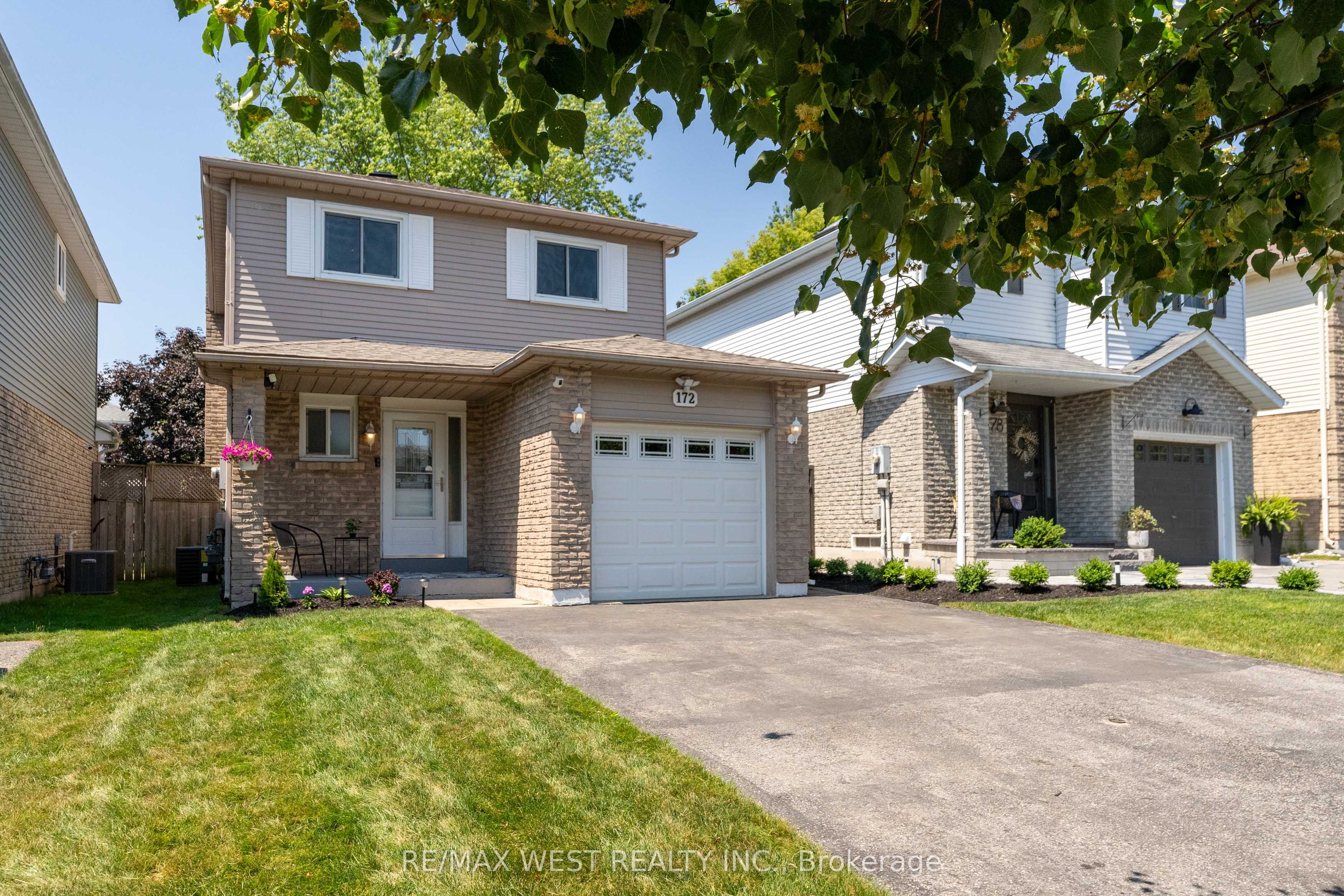 172 Lichen Crescent Property Photo 1
