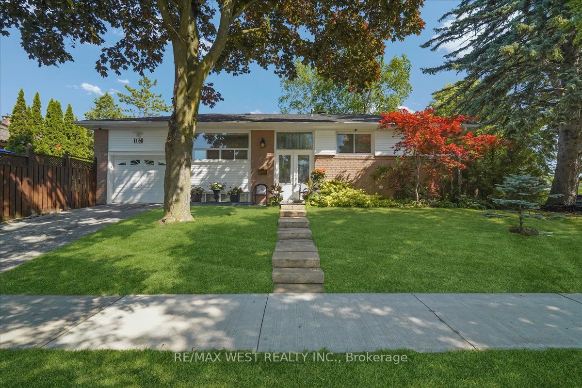 16 Fareham Crescent Property Photo 1