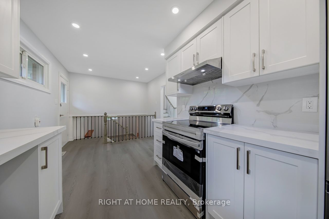 3 Glendower Circuit Property Photo 11