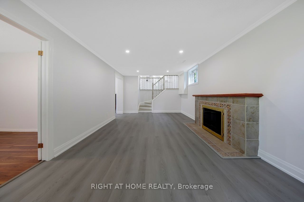 3 Glendower Circuit Property Photo 24