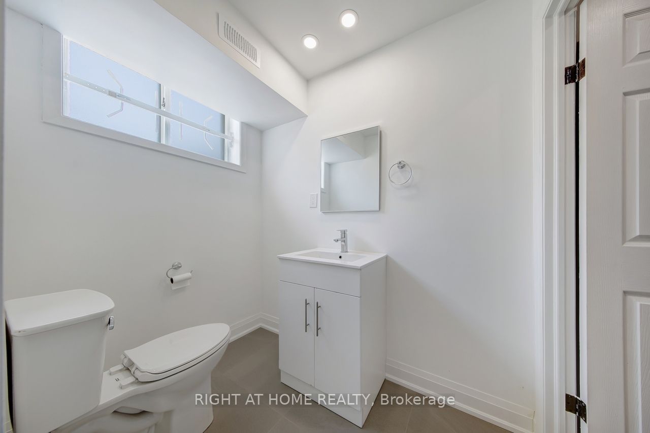3 Glendower Circuit Property Photo 27
