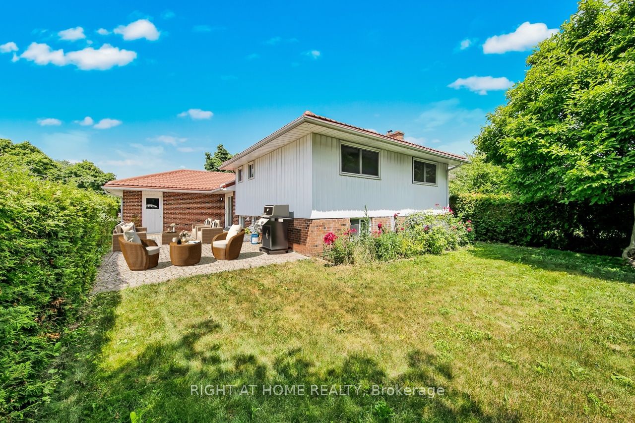 3 Glendower Circuit Property Photo 30