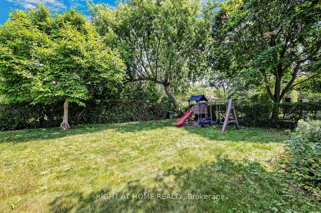 3 Glendower Circuit Property Photo 31