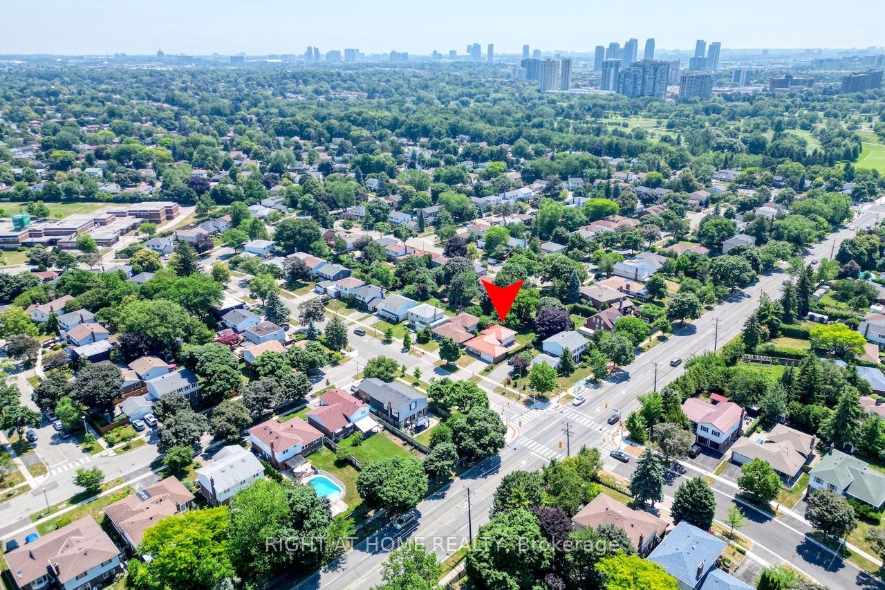 3 Glendower Circuit Property Photo 35