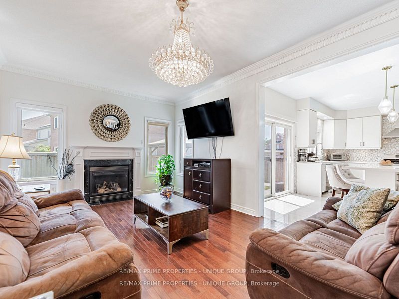 981 Schooling Drive Property Photo 1