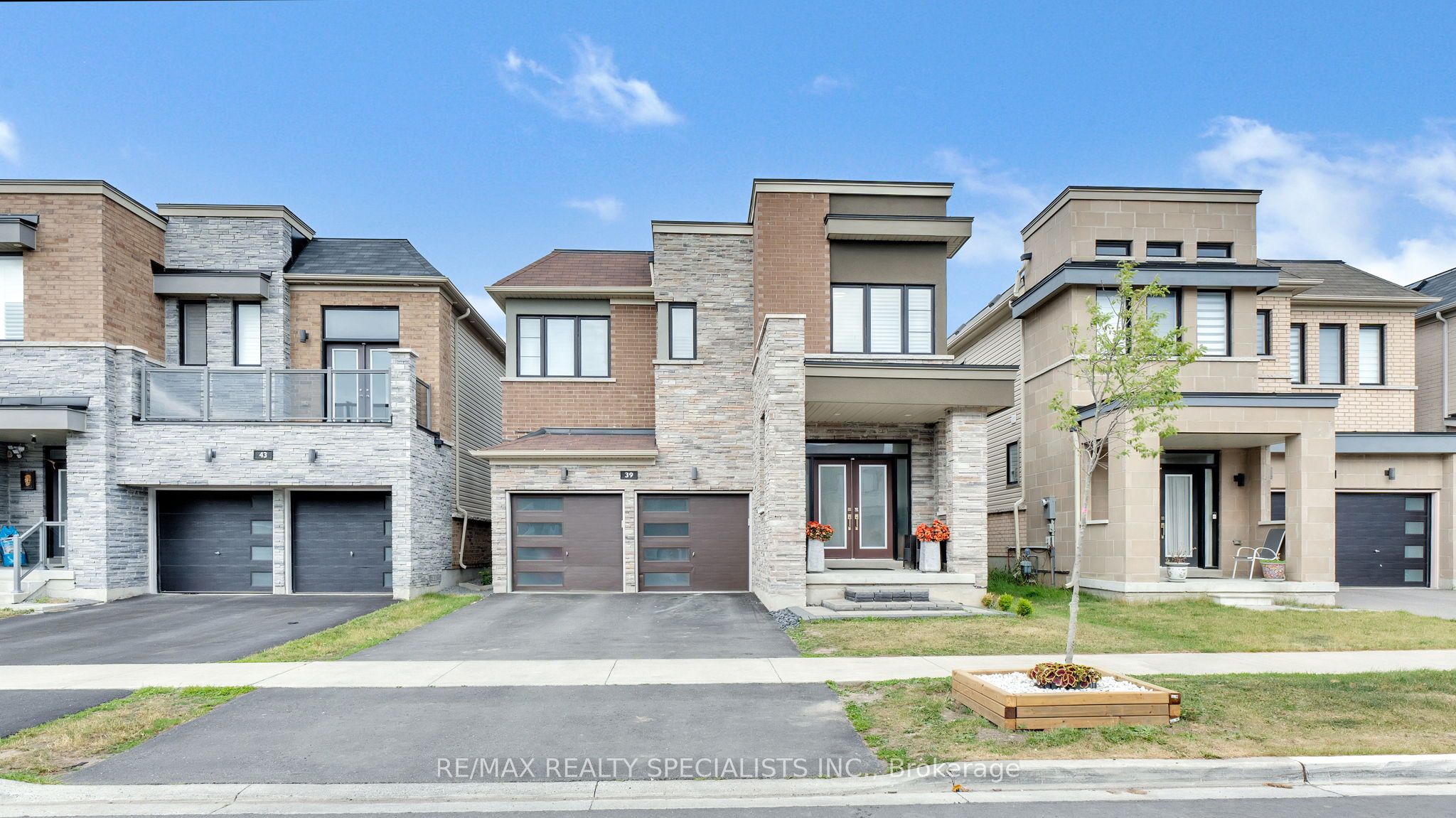 39 Larkin Lane Property Photo 1