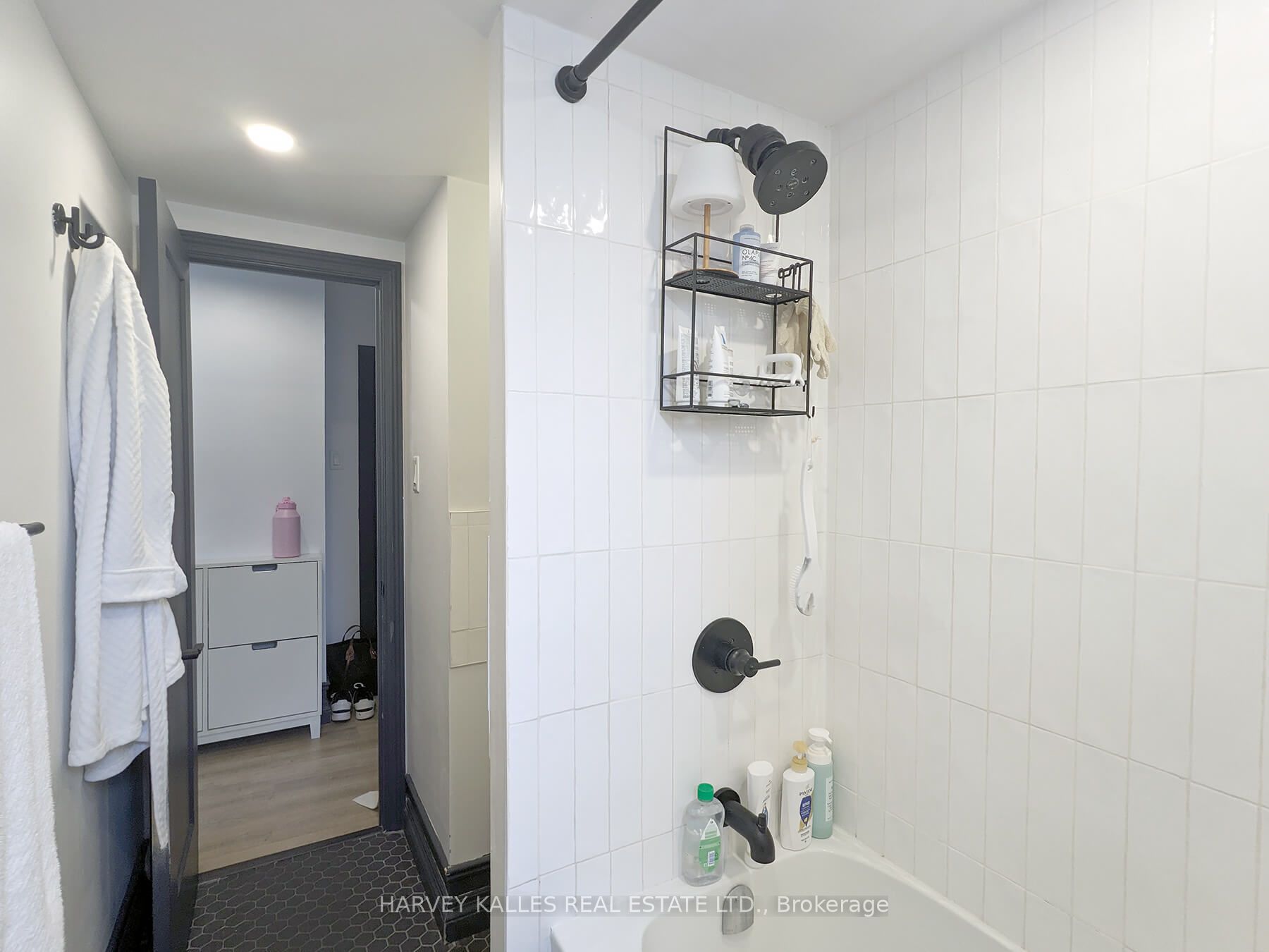 204 Kingston Road 301 Property Photo 12