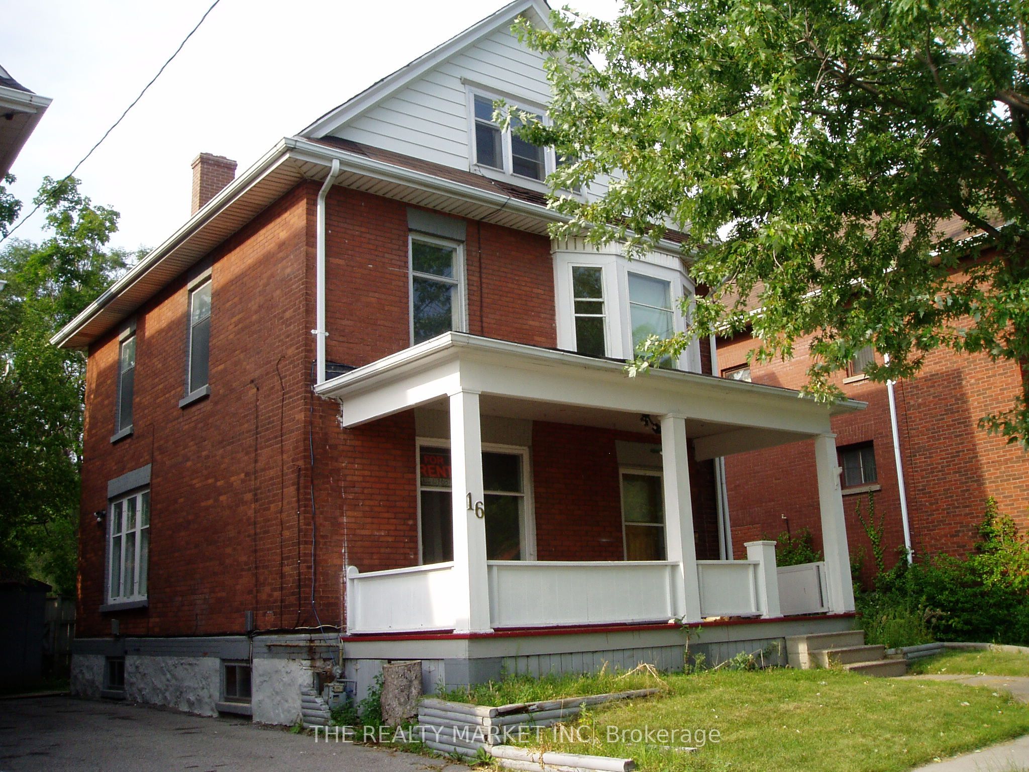 16 Elgin Street E Main Property Photo 1