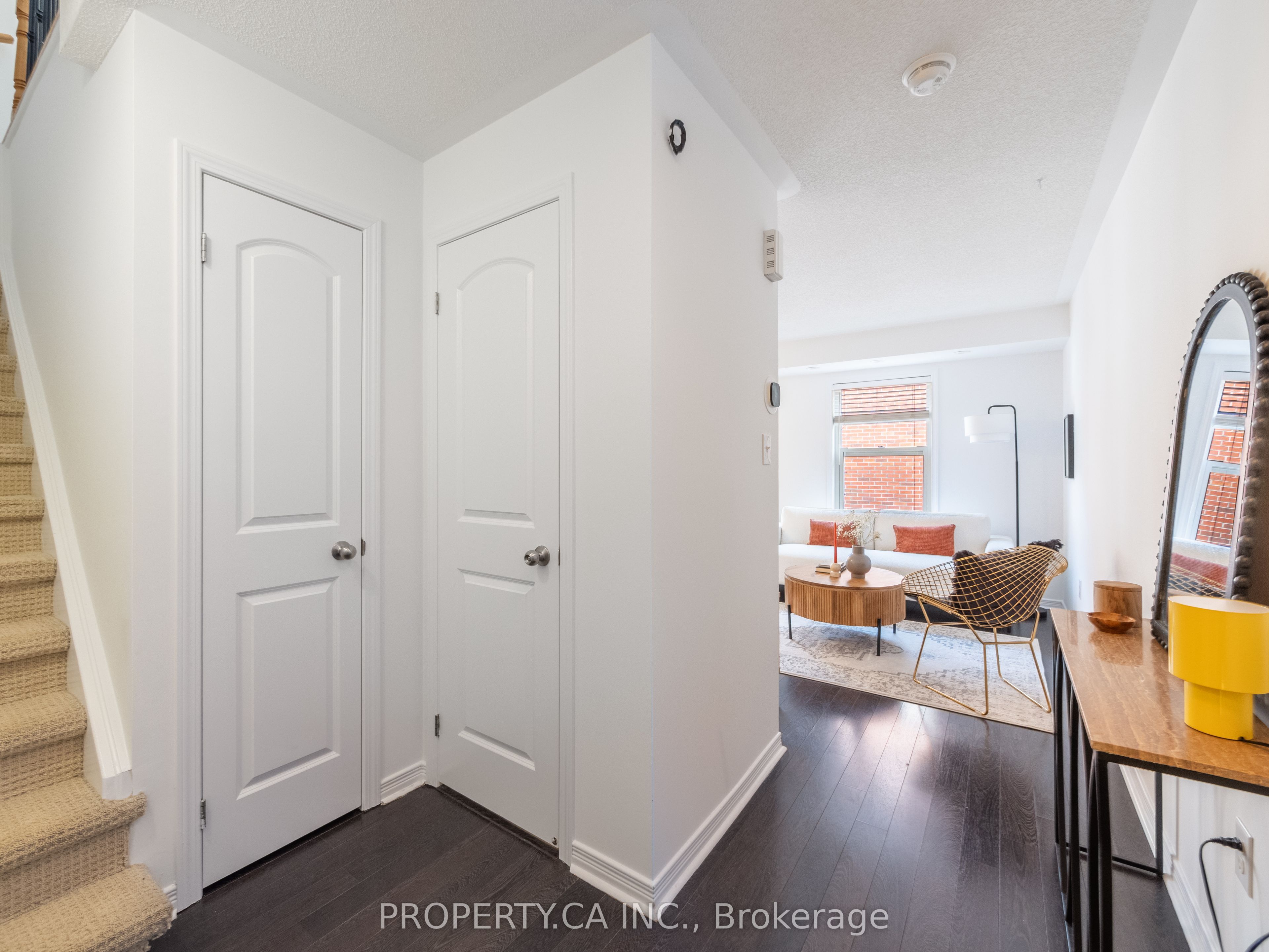 819 Dundas Street E 4 Property Photo 3