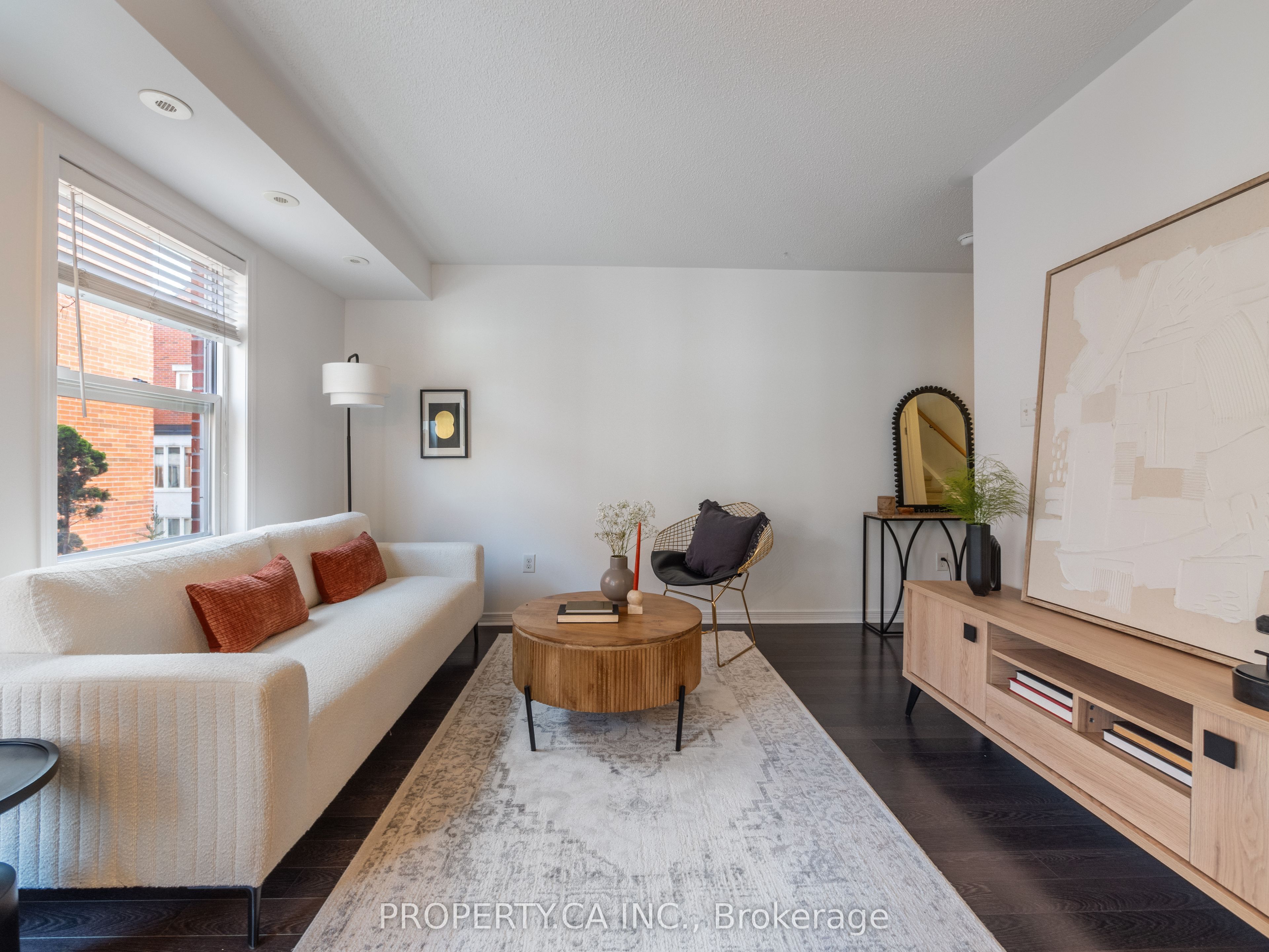 819 Dundas Street E 4 Property Photo 6
