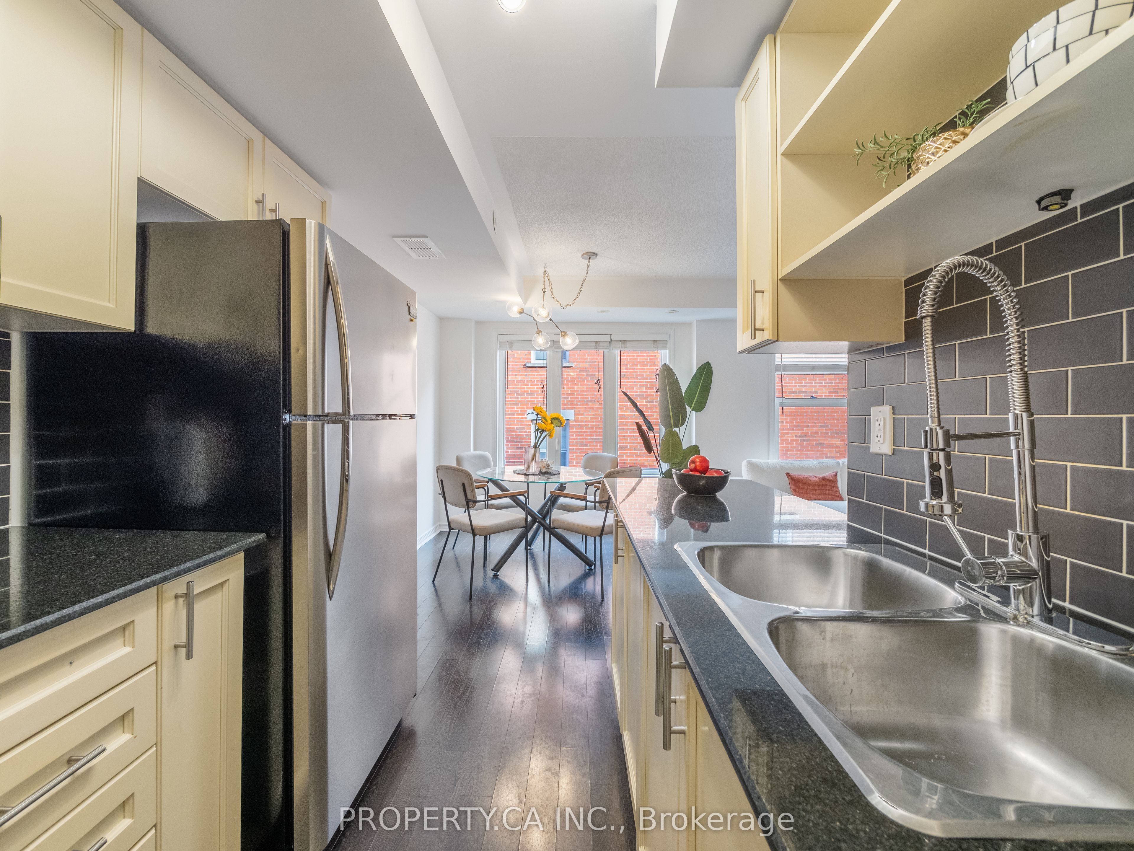 819 Dundas Street E 4 Property Photo 13