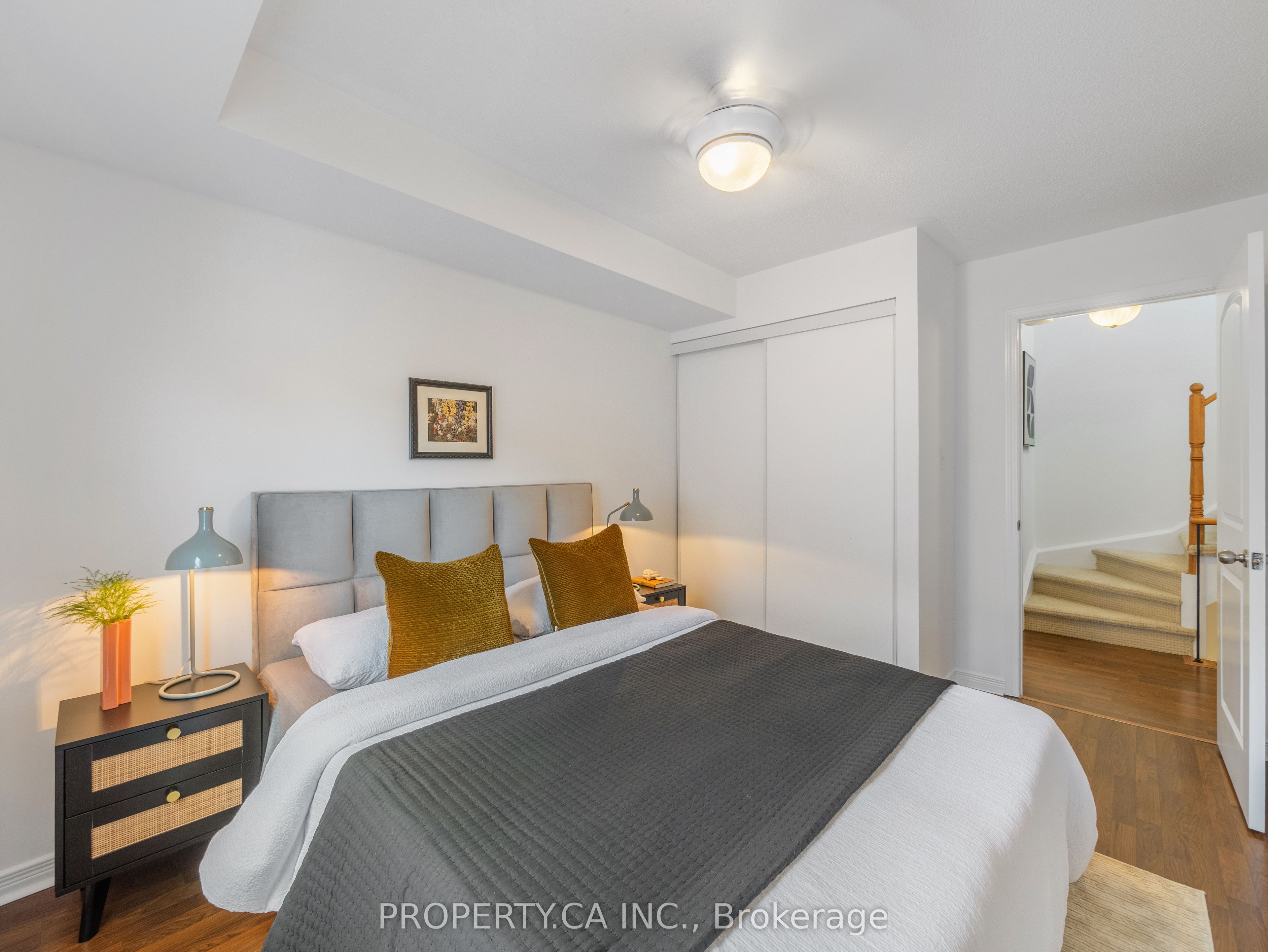 819 Dundas Street E 4 Property Photo 22