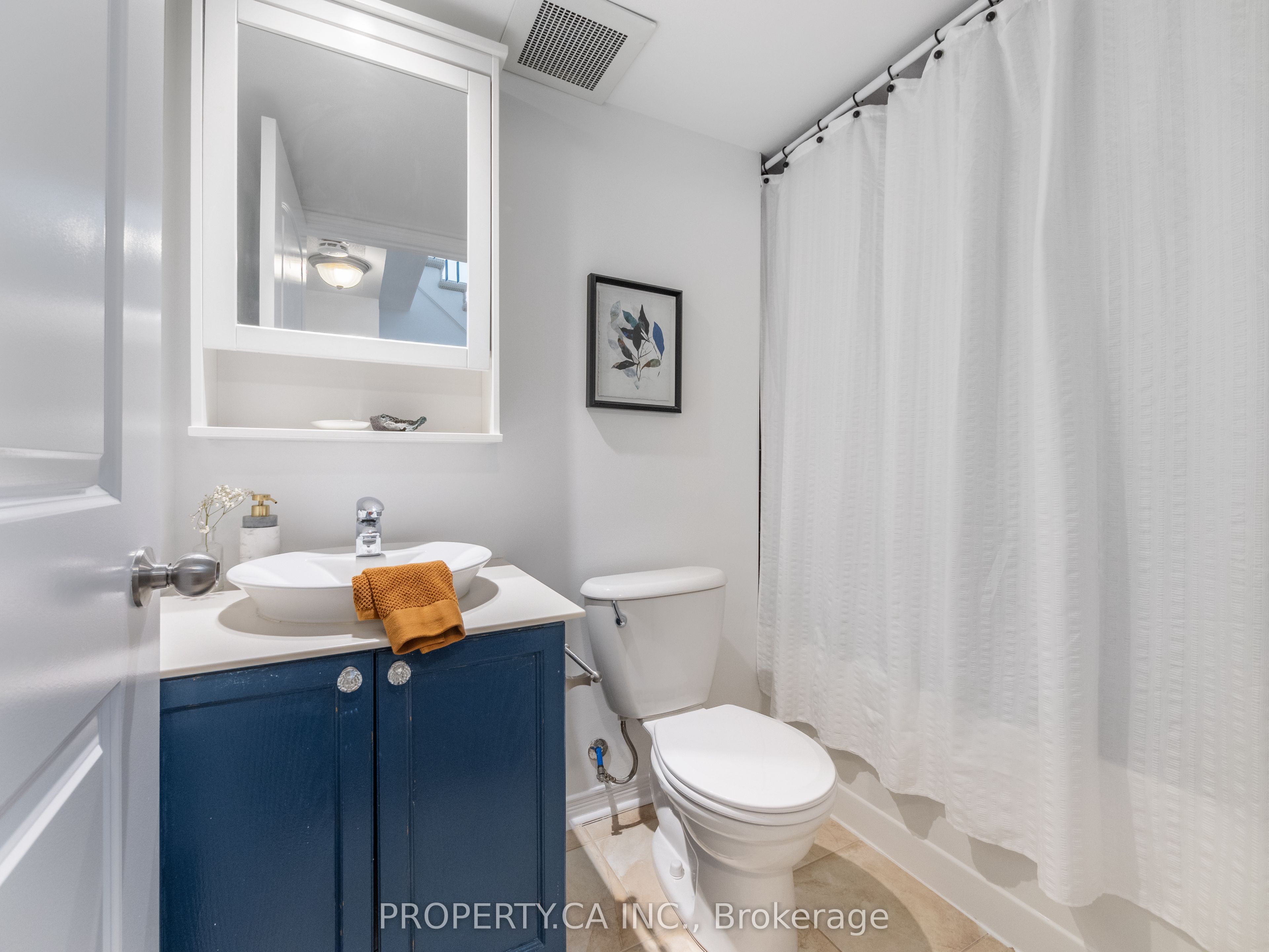 819 Dundas Street E 4 Property Photo 25