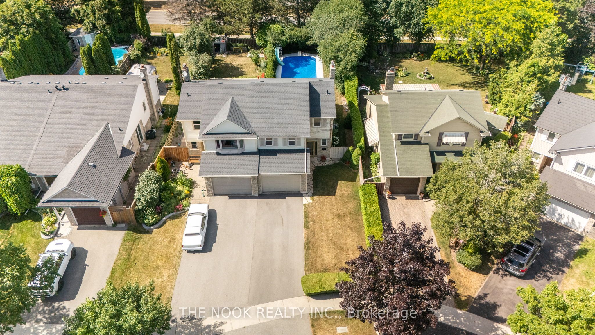 370 Prince Of Wales Drive Property Photo 1