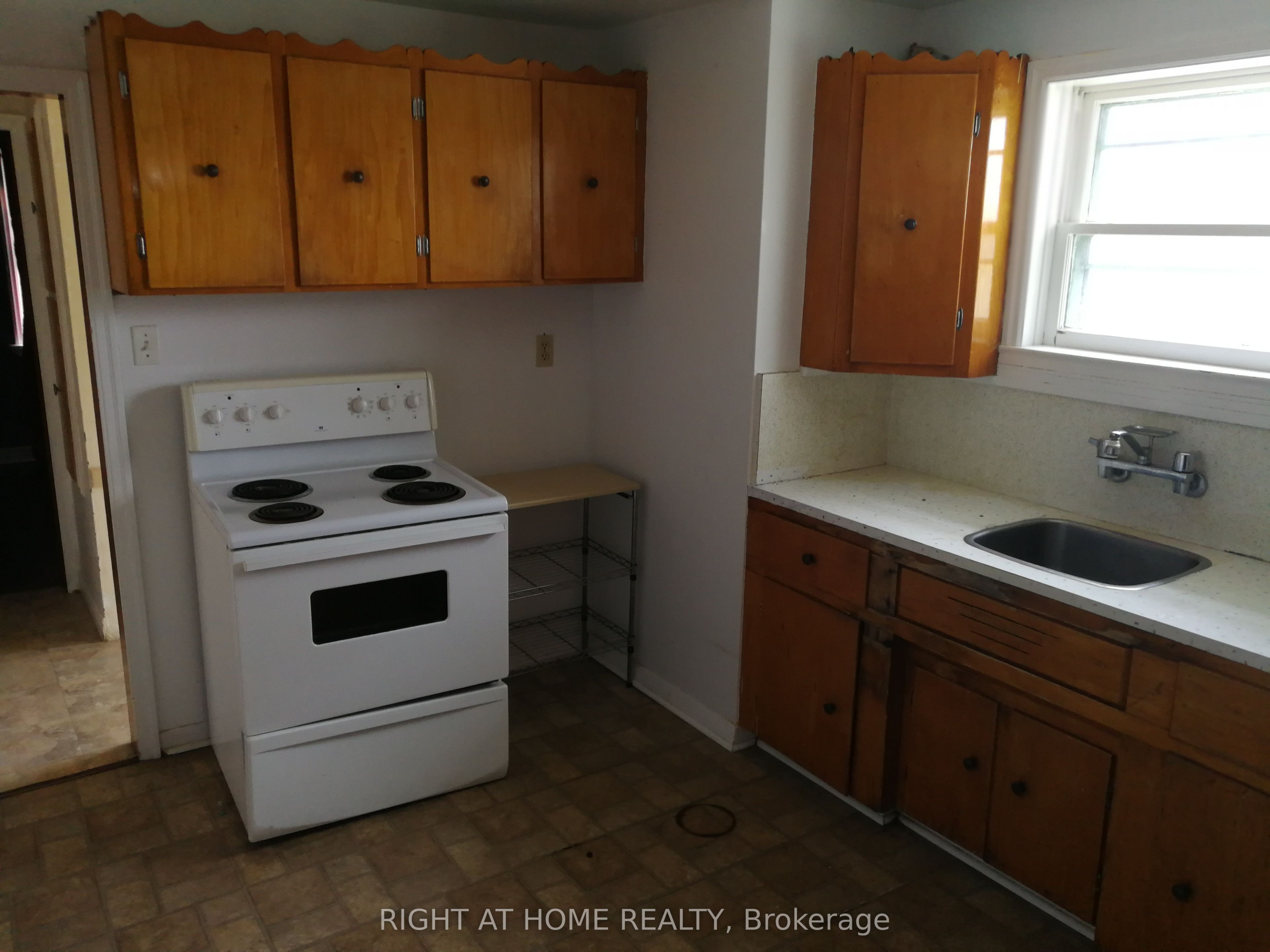 78 Maybourne Avenue Property Photo 5