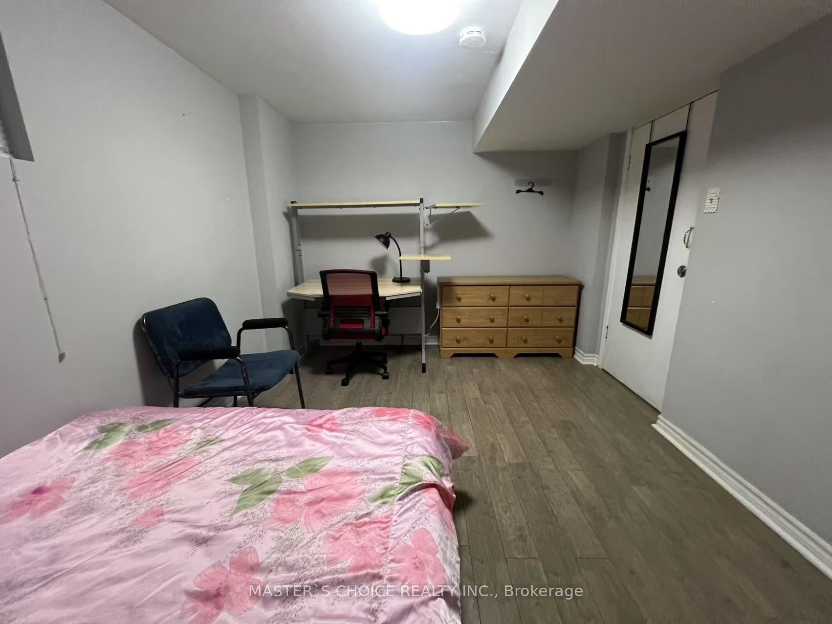 16 Farmington Crescent W Bsmt Property Photo 6