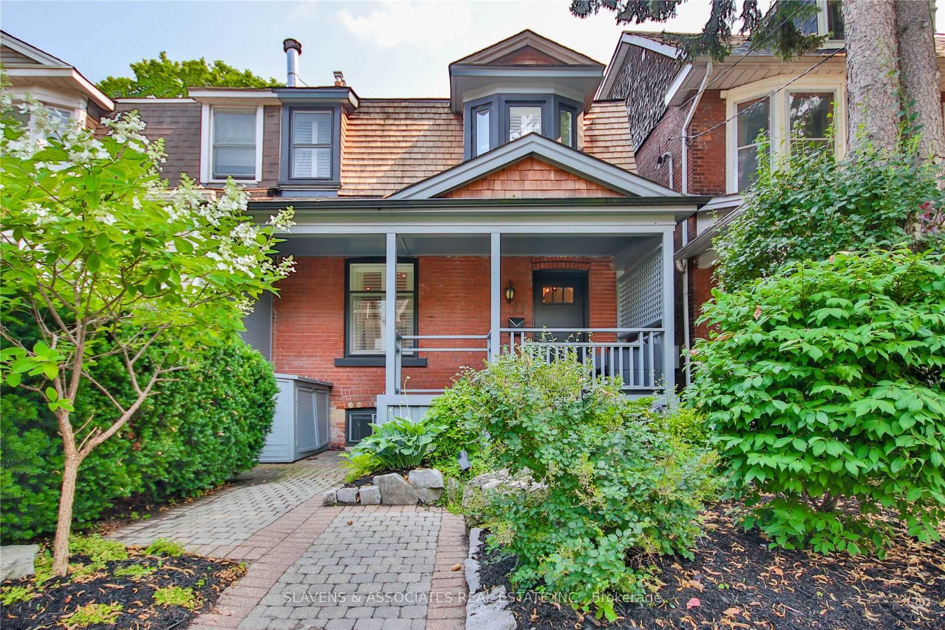 21 Dearbourne Avenue Property Photo 1