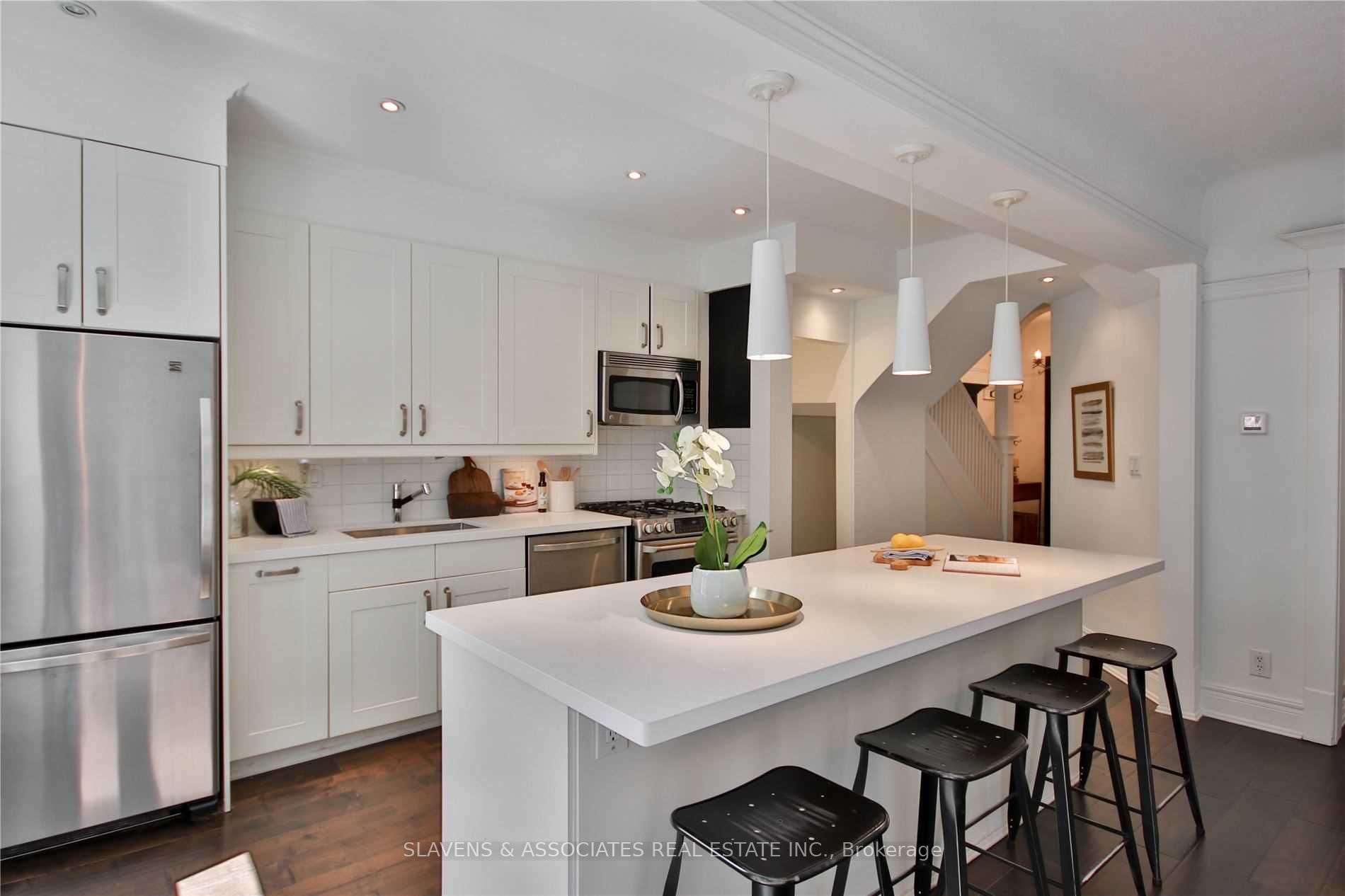 21 Dearbourne Avenue Property Photo 10