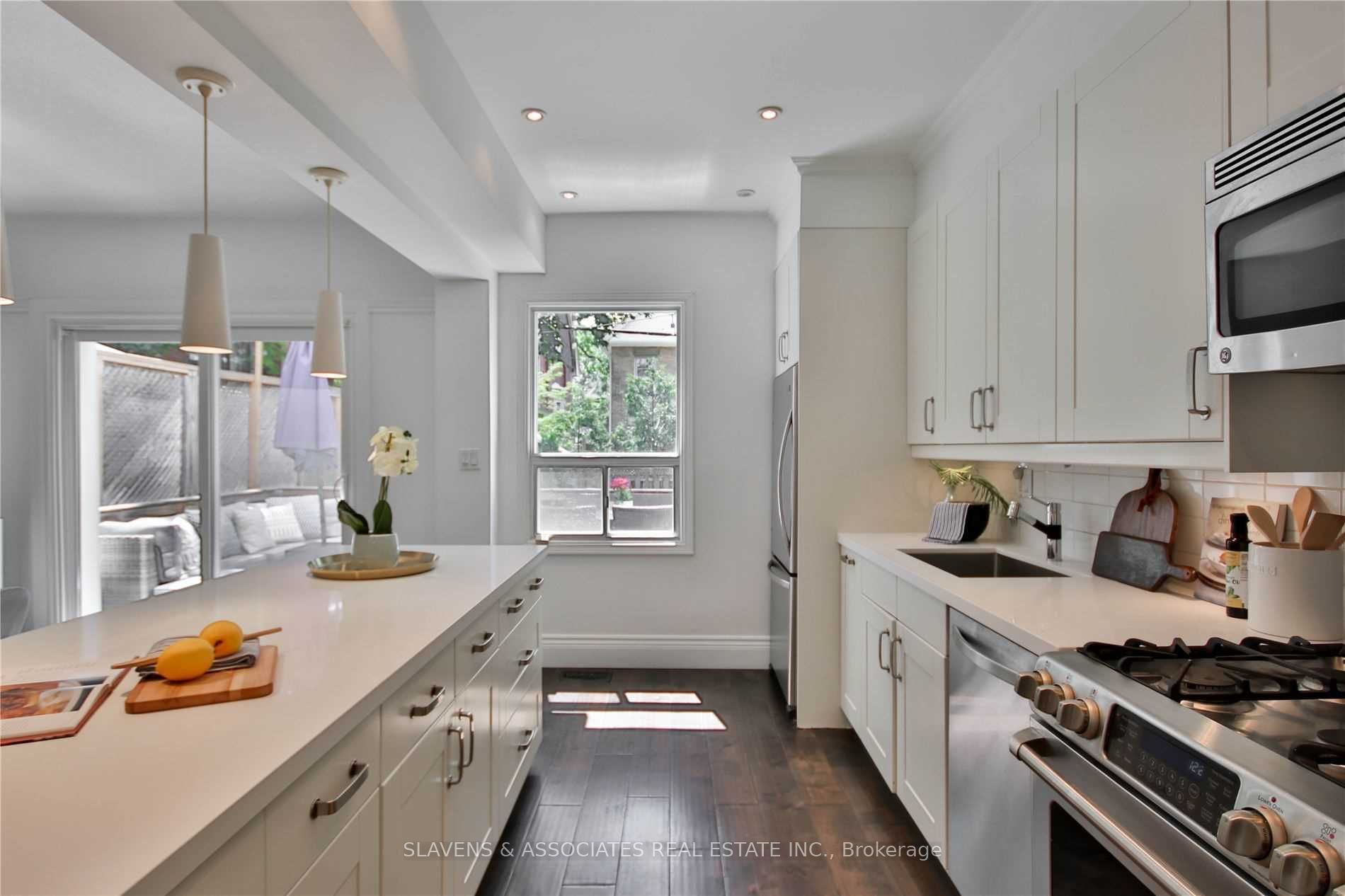 21 Dearbourne Avenue Property Photo 13