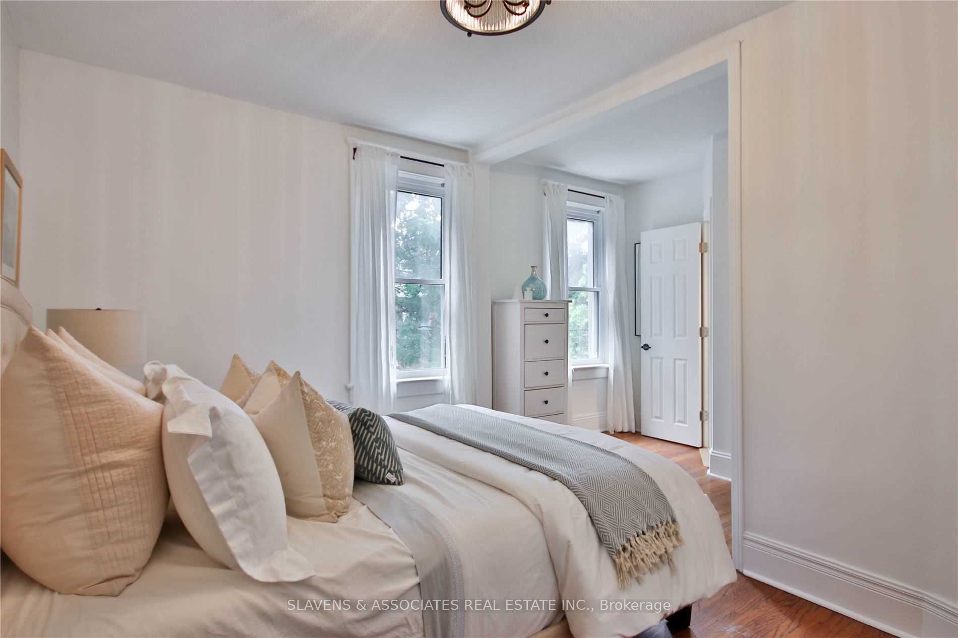 21 Dearbourne Avenue Property Photo 16