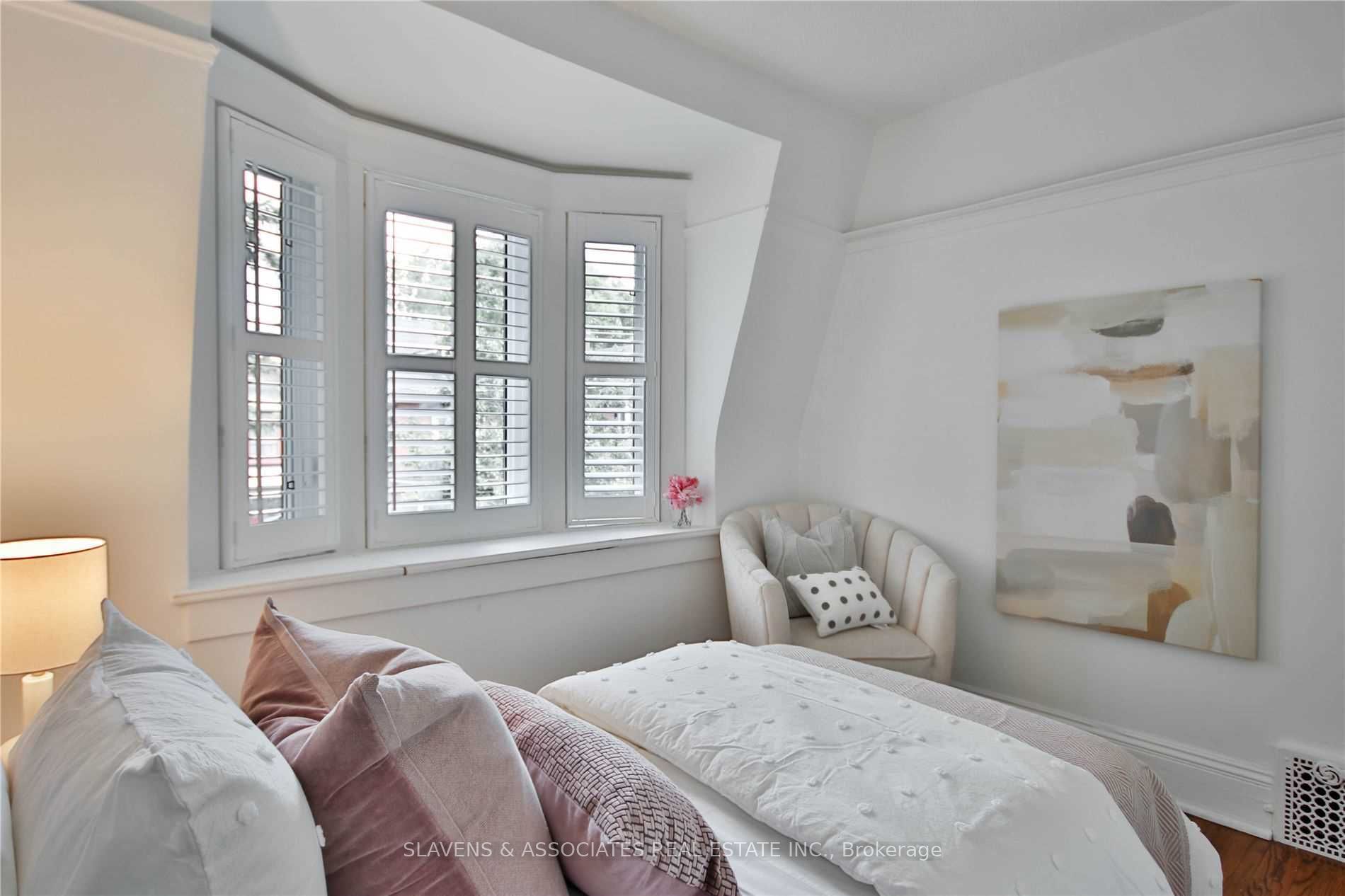 21 Dearbourne Avenue Property Photo 19
