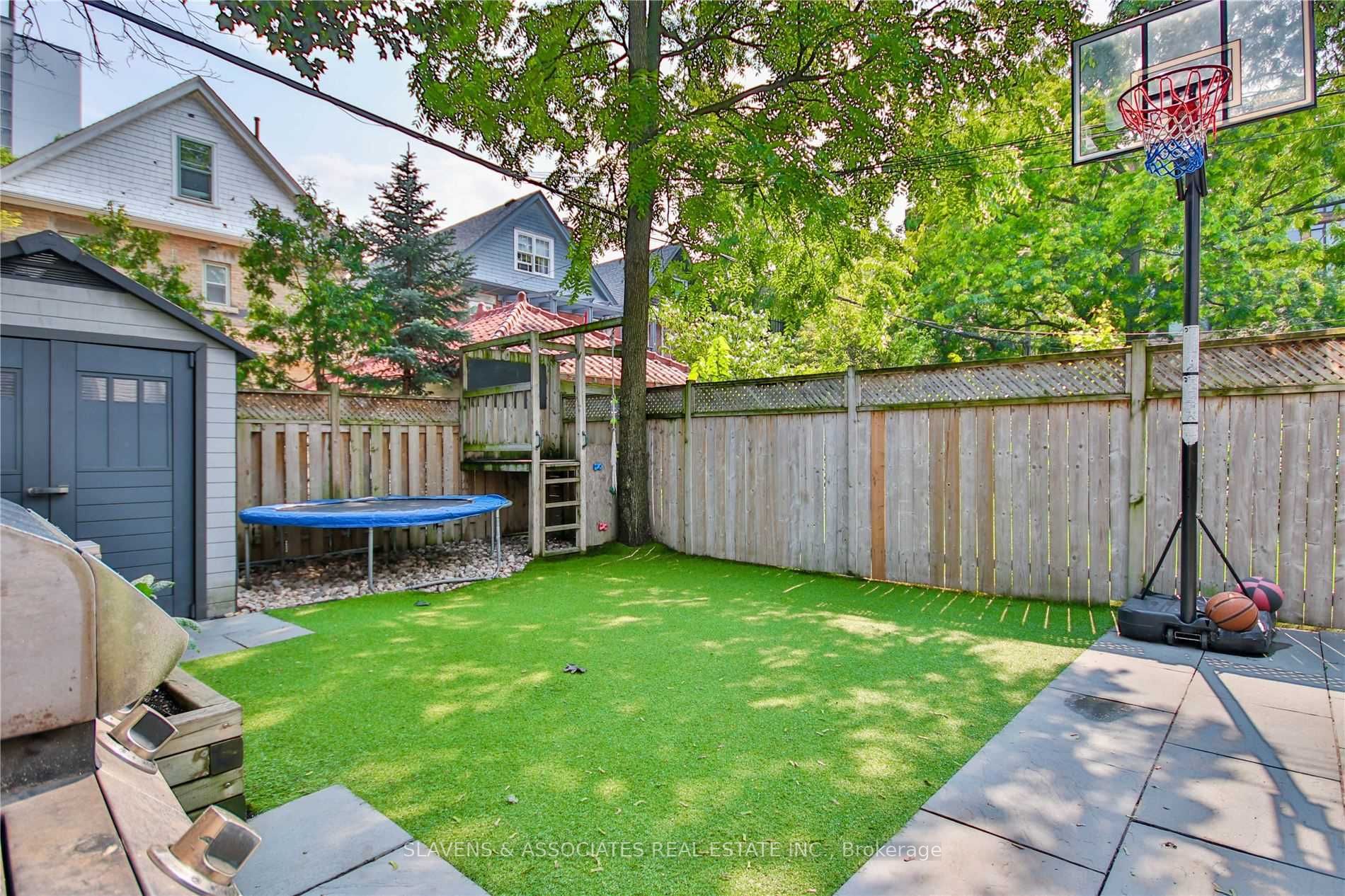 21 Dearbourne Avenue Property Photo 31