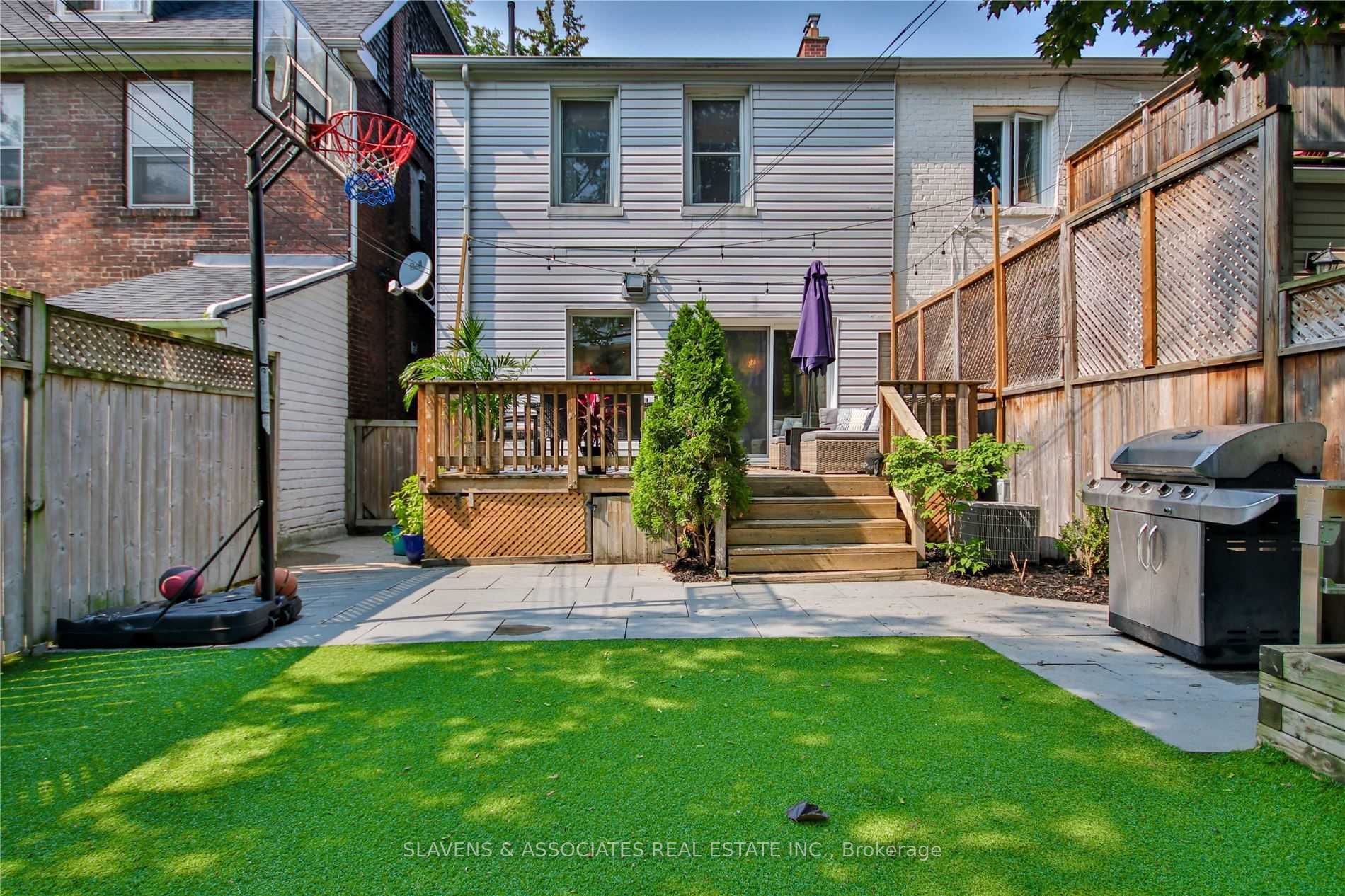 21 Dearbourne Avenue Property Photo 33
