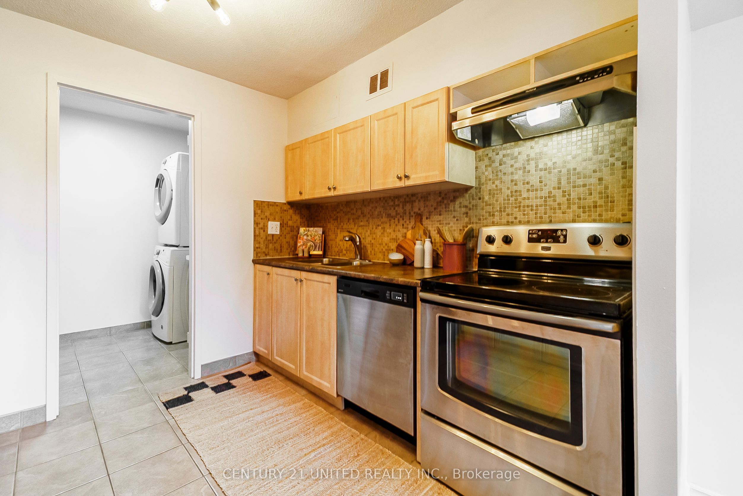 140 Ling Road 101 Property Photo 17