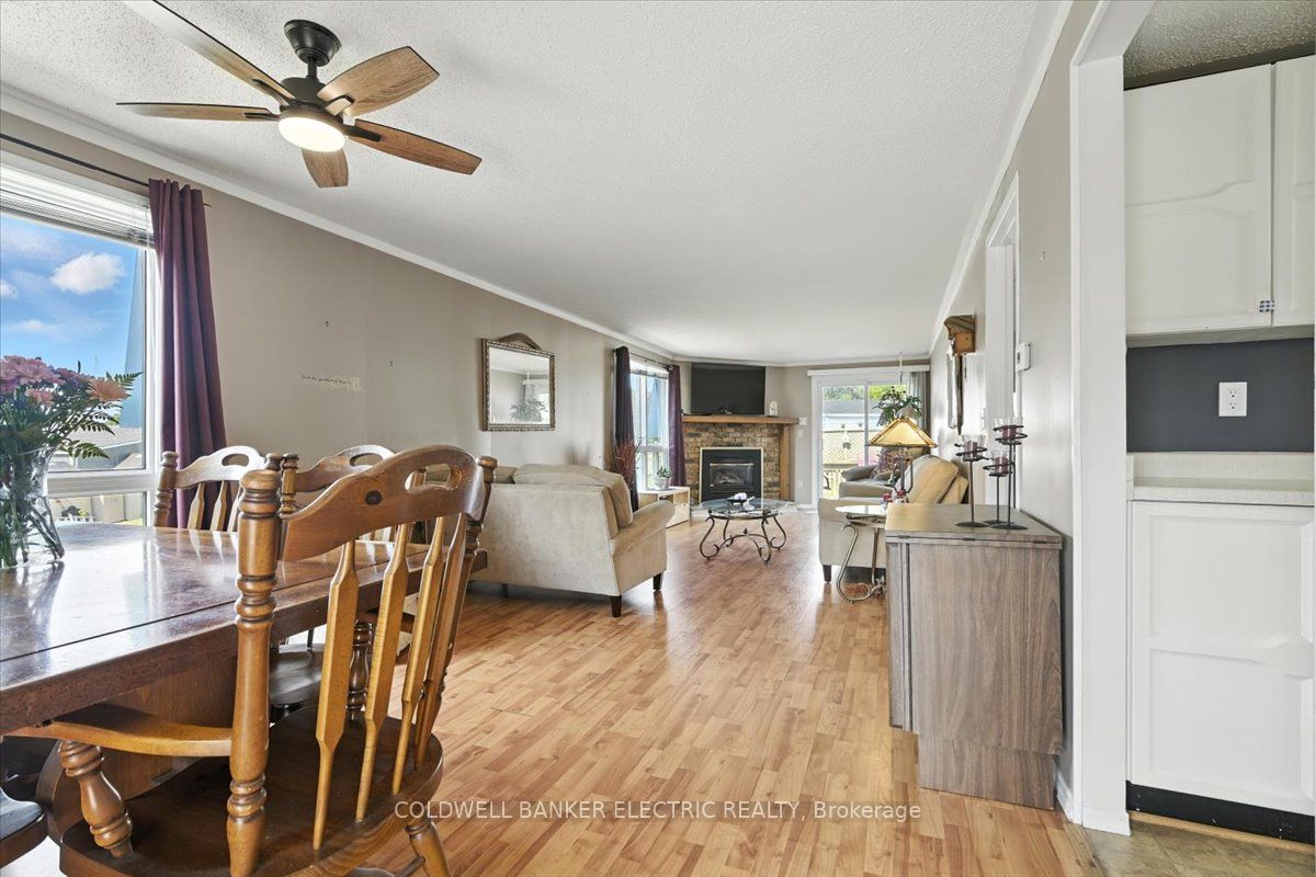 18 Loyalist Court Property Photo 1