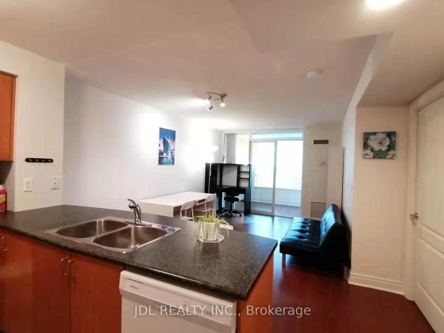 50 Brian Harrison Way 2103 Property Photo 3