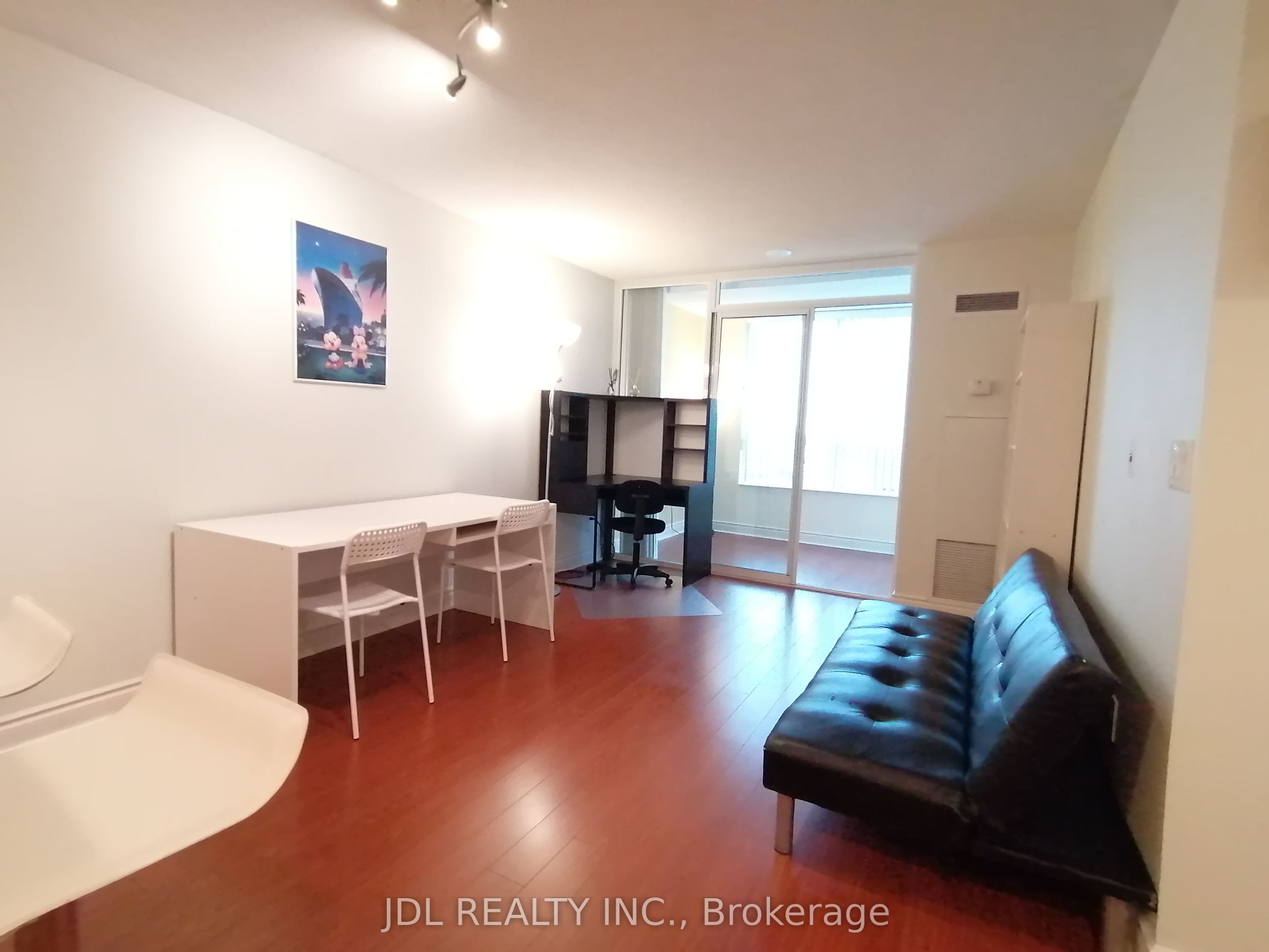 50 Brian Harrison Way 2103 Property Photo 7