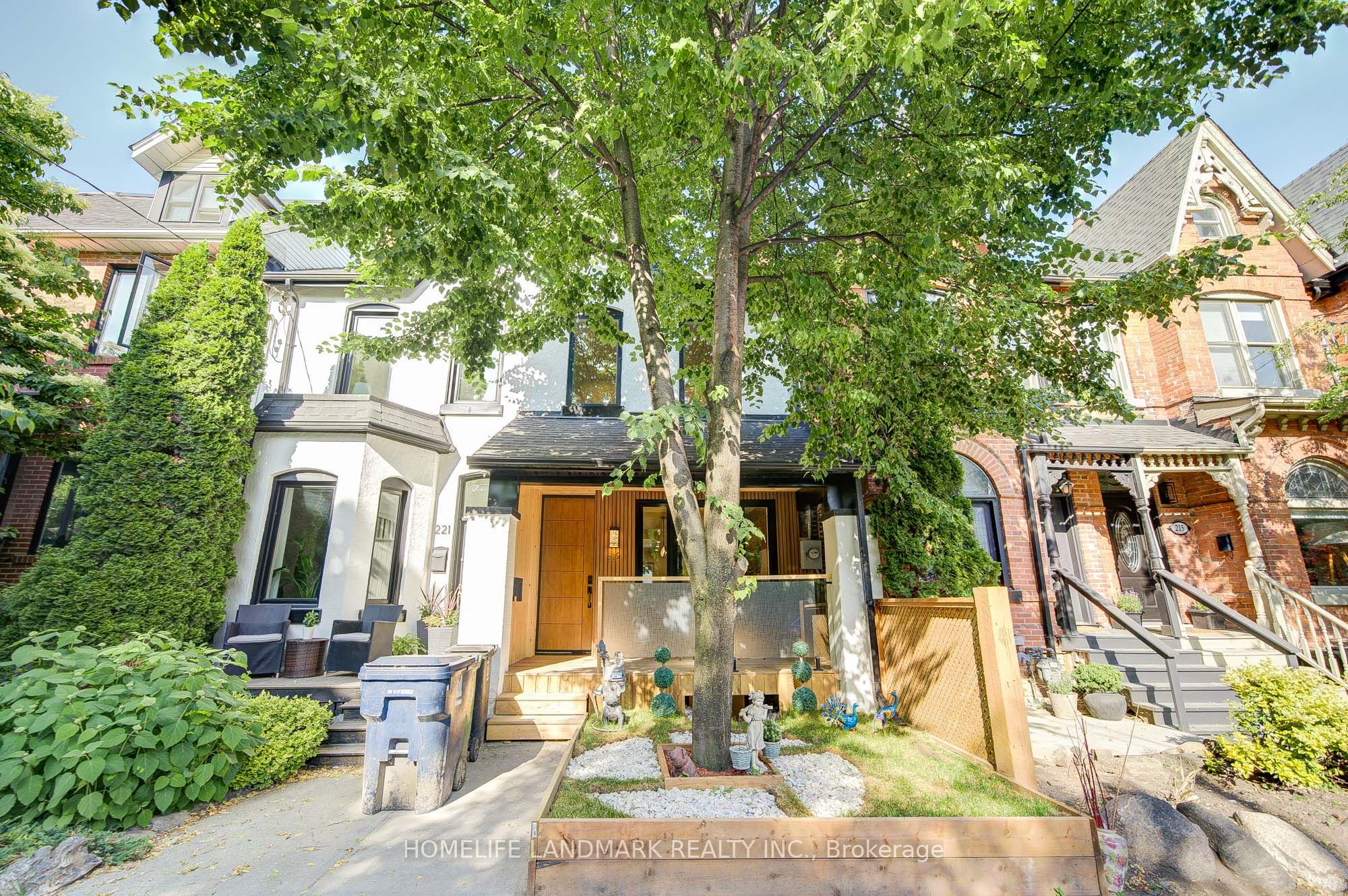 219 Logan Avenue Property Photo 1