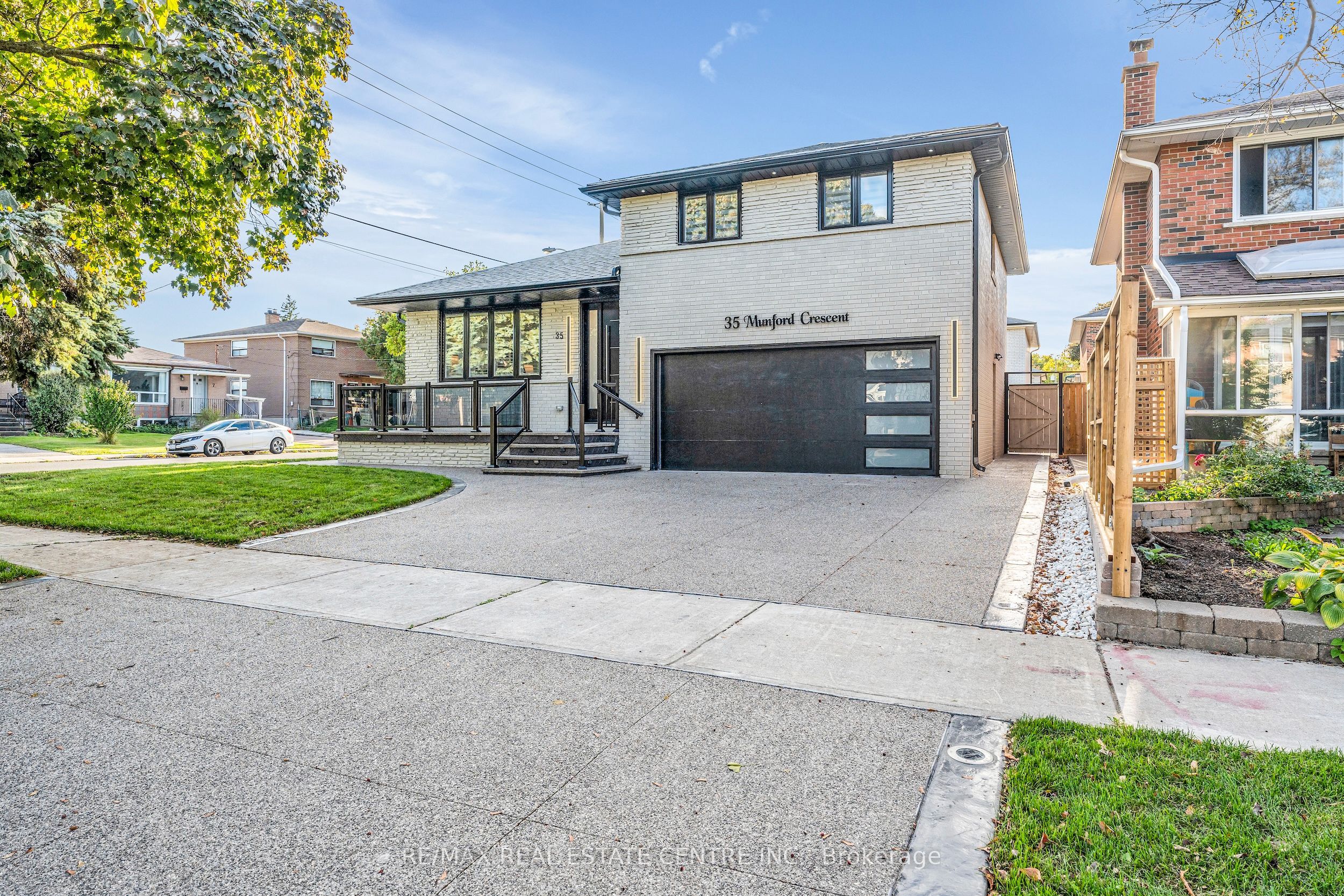 35 Munford Crescent Property Photo 1