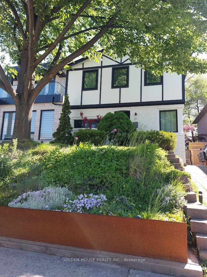 21 Thatcher Avenue Property Photo 1