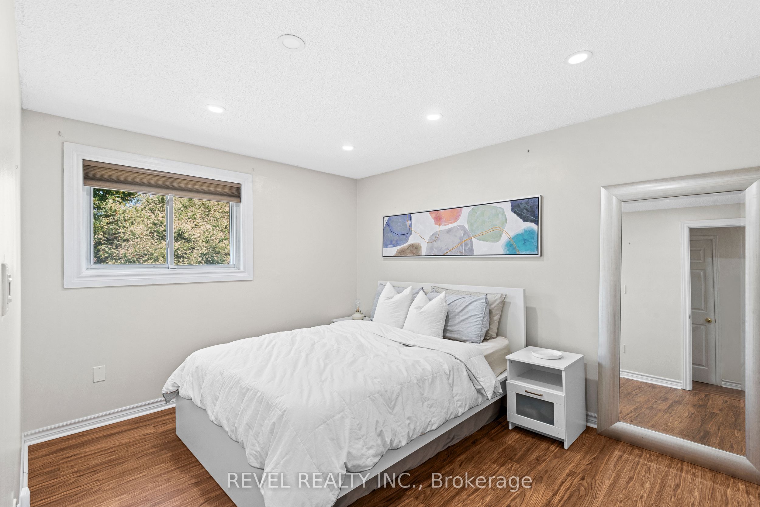 1132 Norman Crescent Property Photo 10